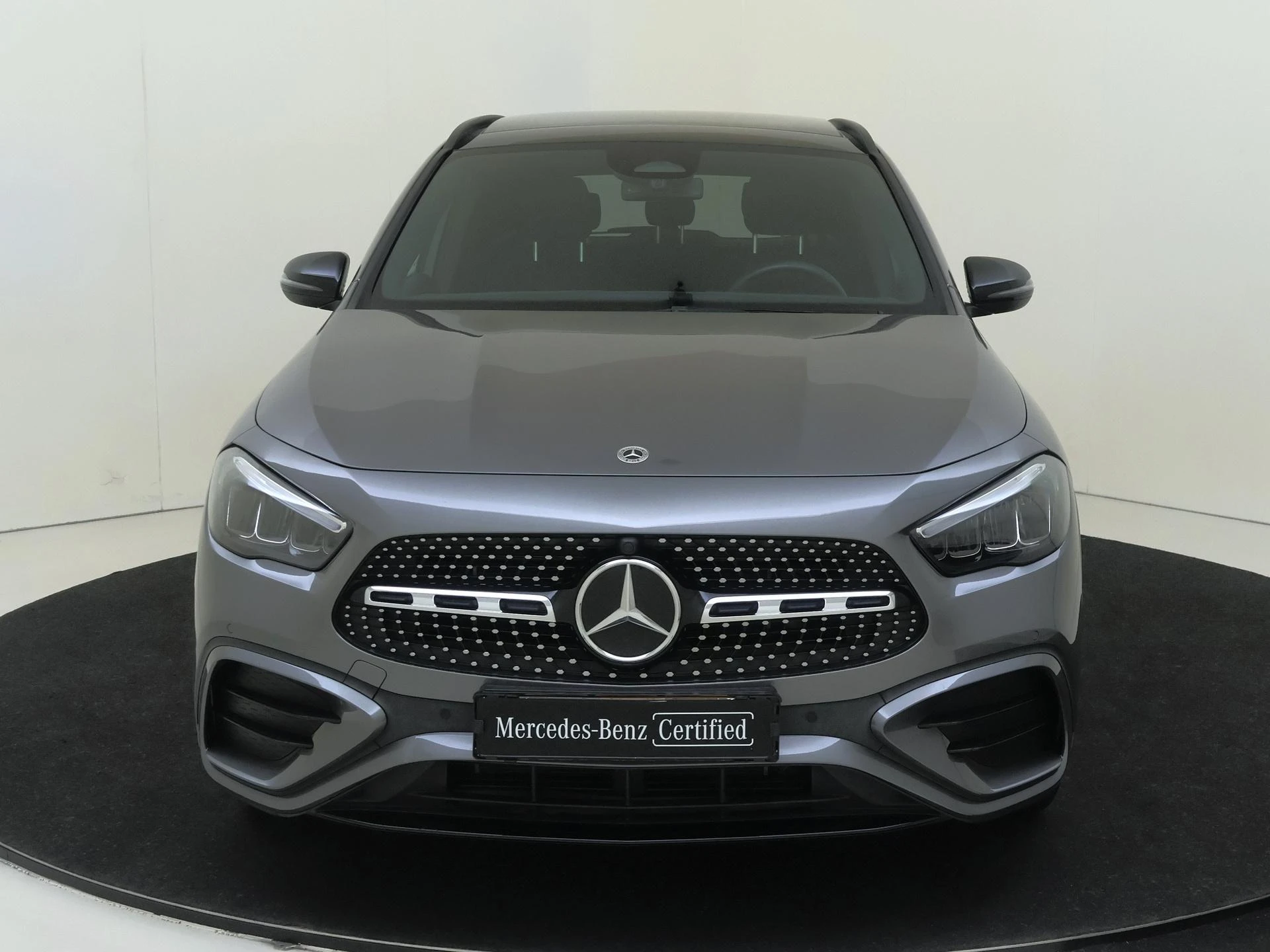 Mercedes-Benz-GLA-image-6