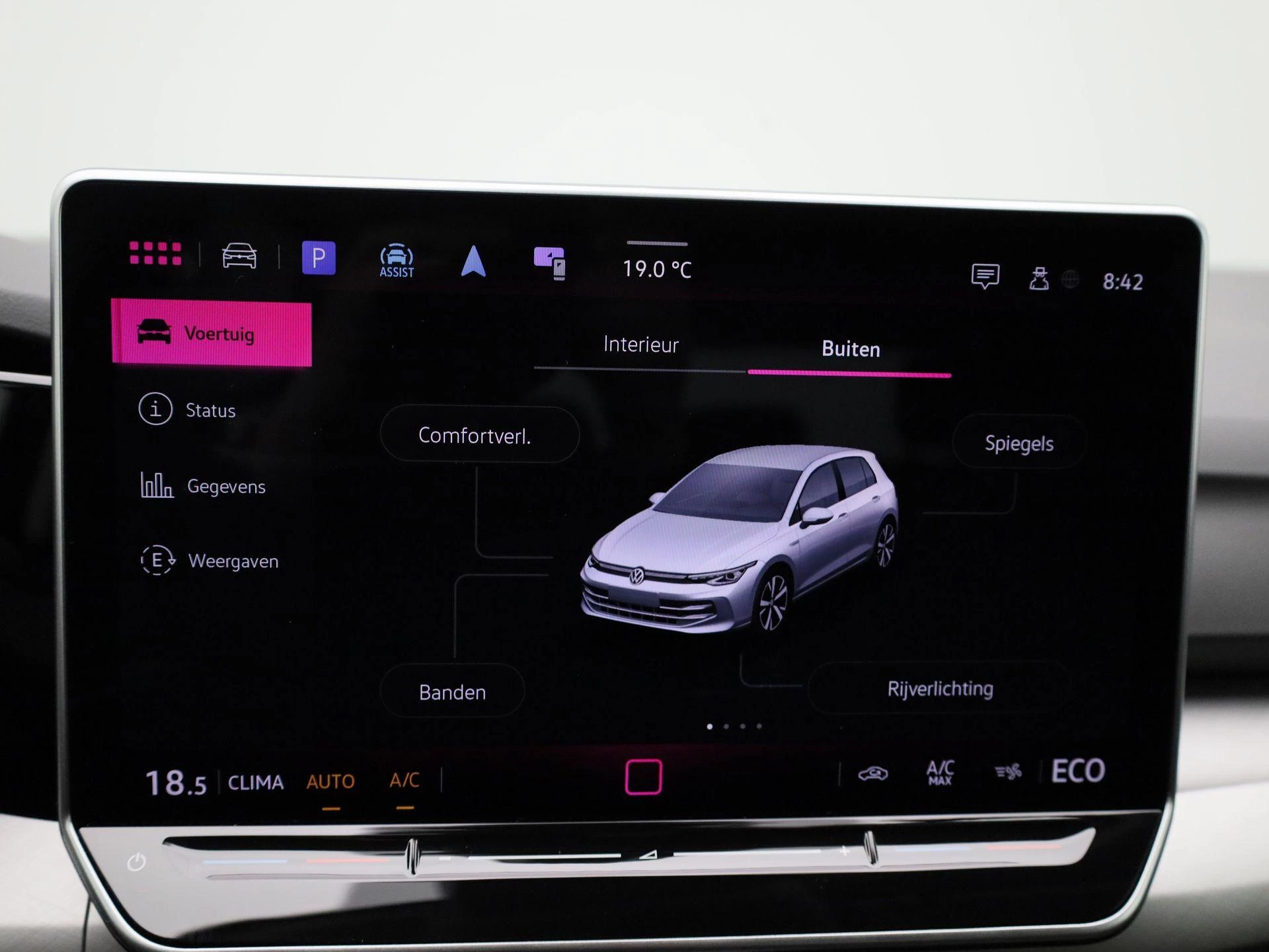 Volkswagen-Golf-image-21