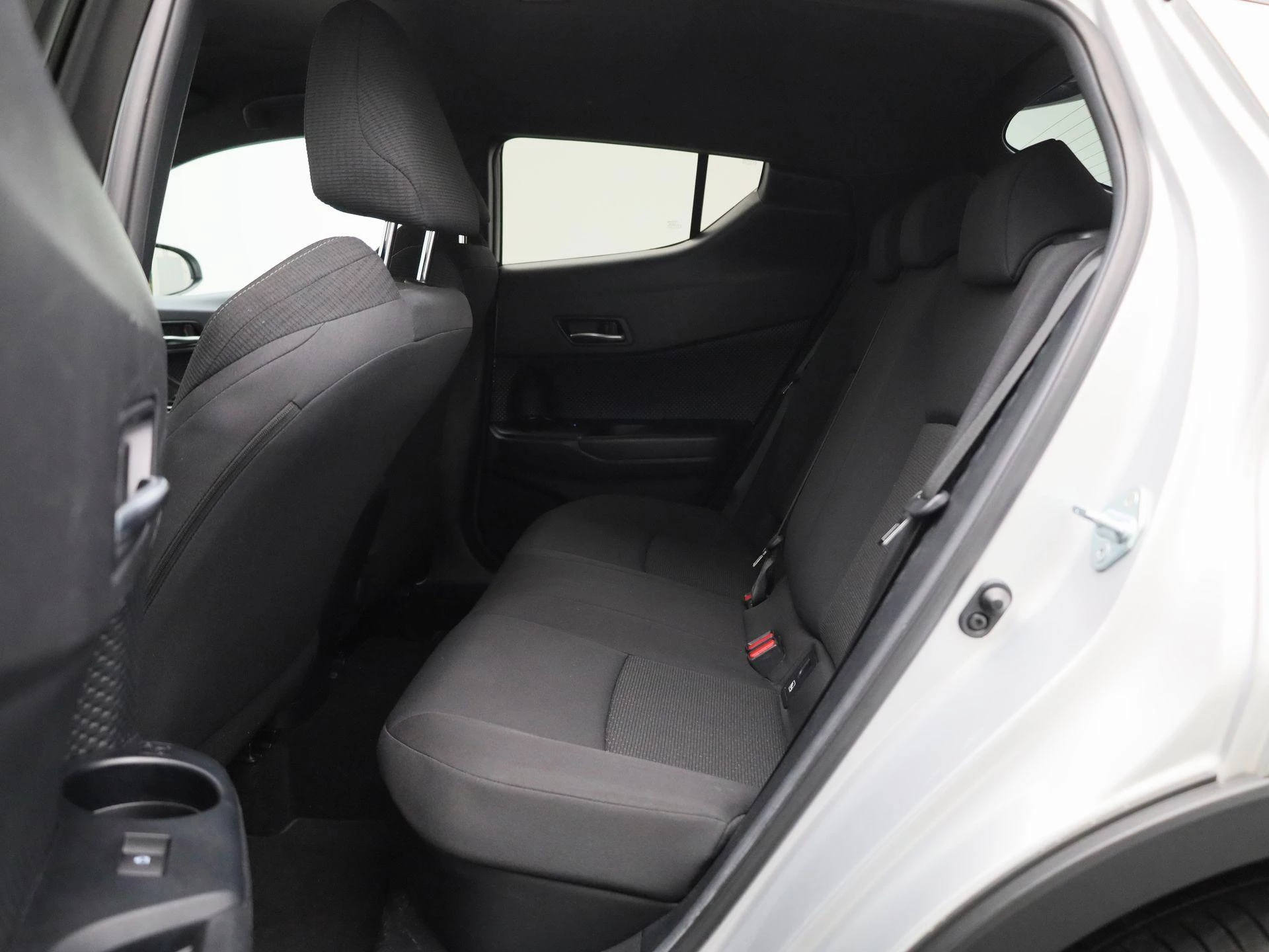 Toyota-C-HR-image-11