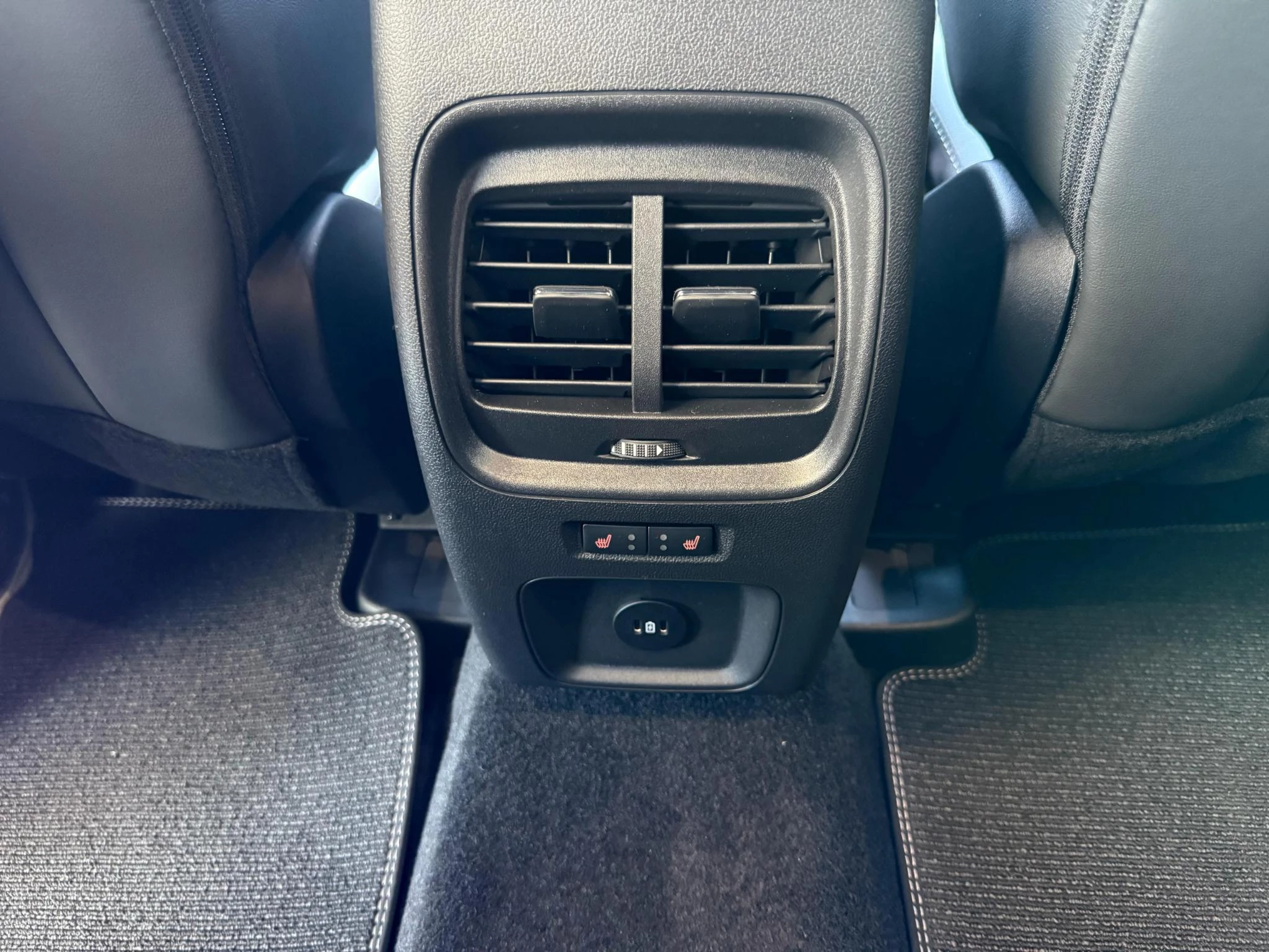 Ford Kuga 2.5 PHEV Sound Edition