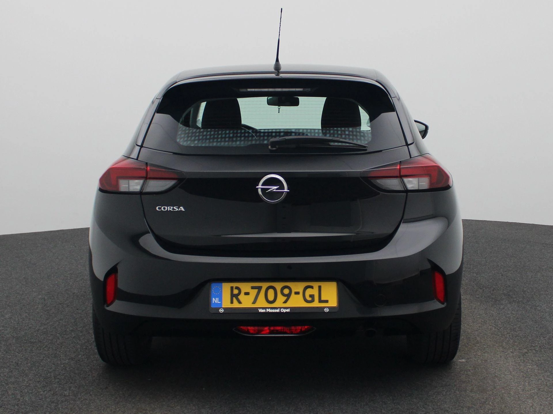 Opel-Corsa-image-6