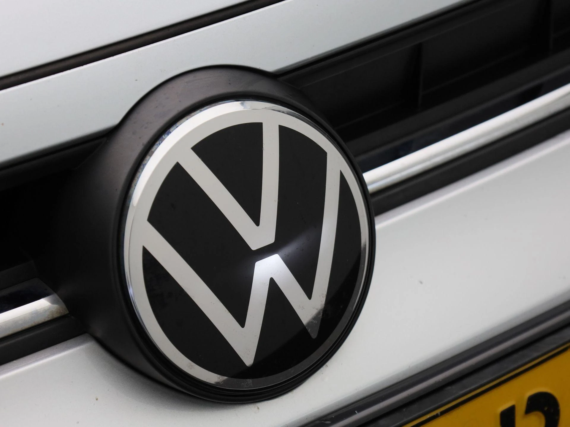 Volkswagen-Polo-image-27