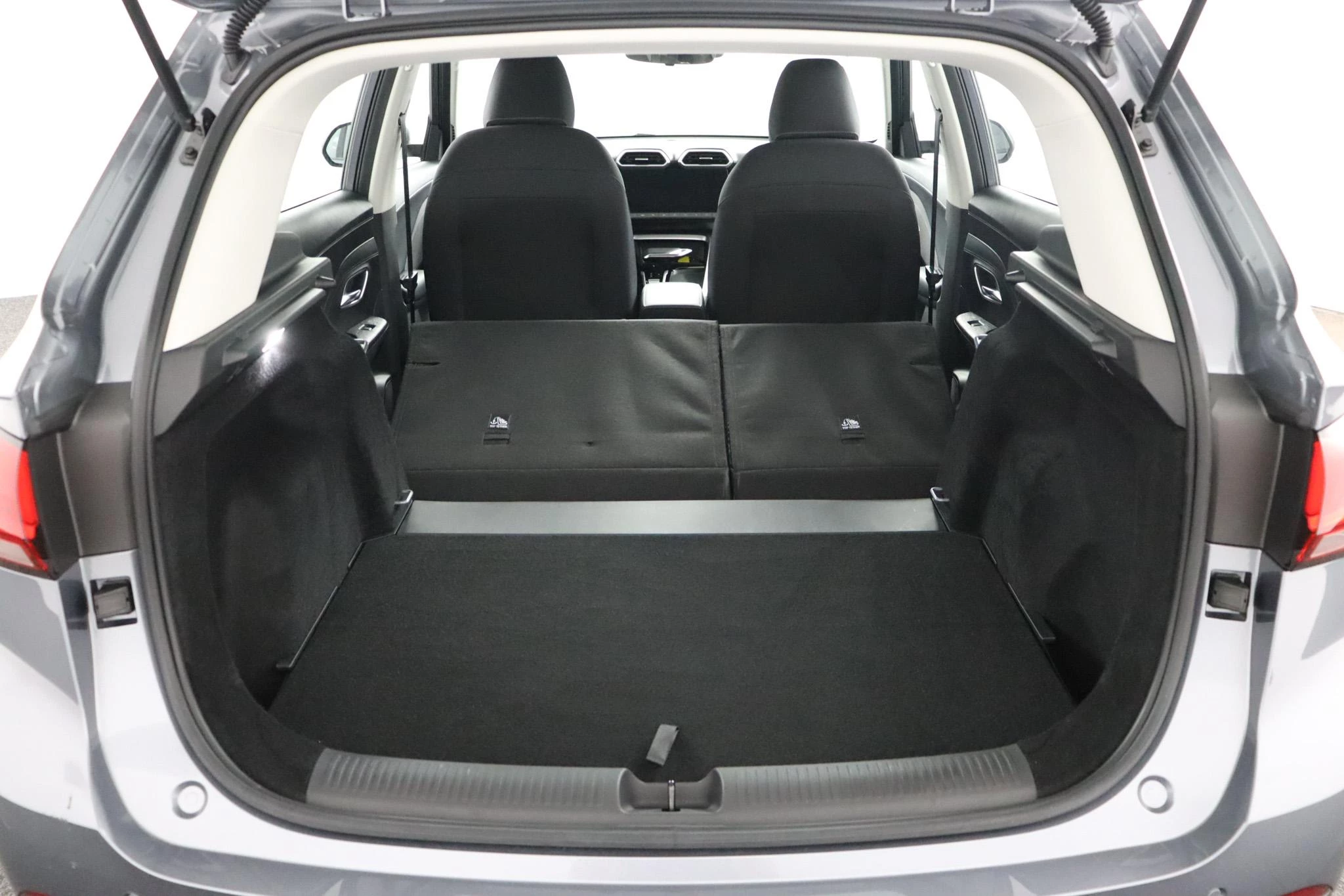 MG ZS 1.5 Hybrid+ Standard