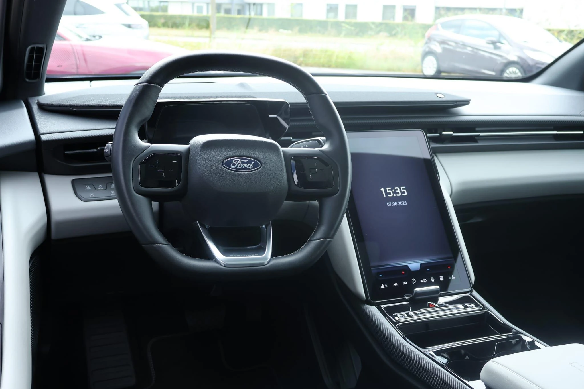 Ford-Explorer-image-13