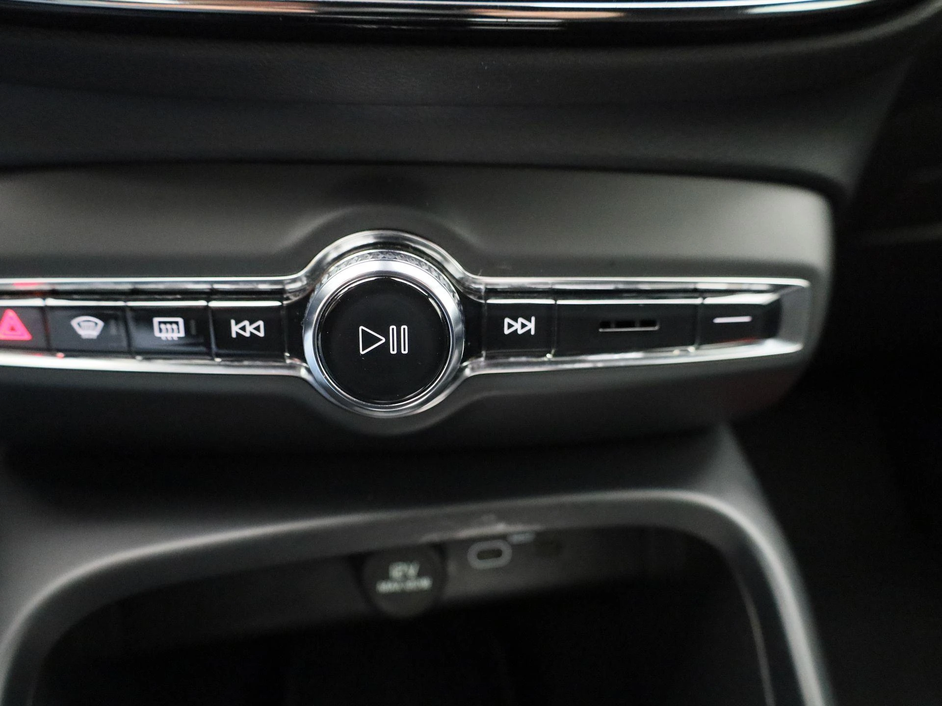 Volvo-XC40-image-20