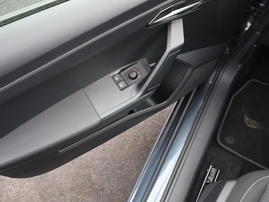 SEAT-Ibiza-image-12
