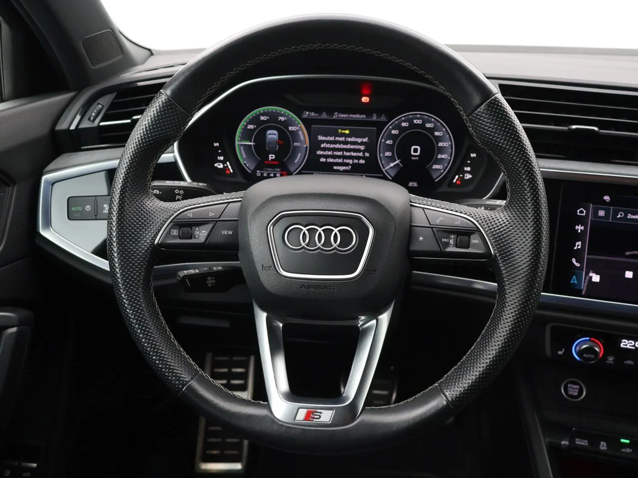 Audi-Q3-image-11