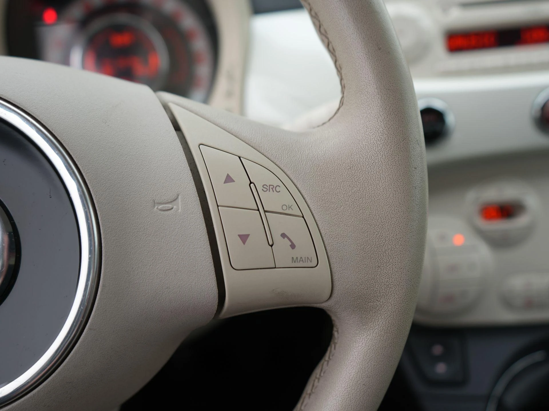 Fiat-500C-image-16