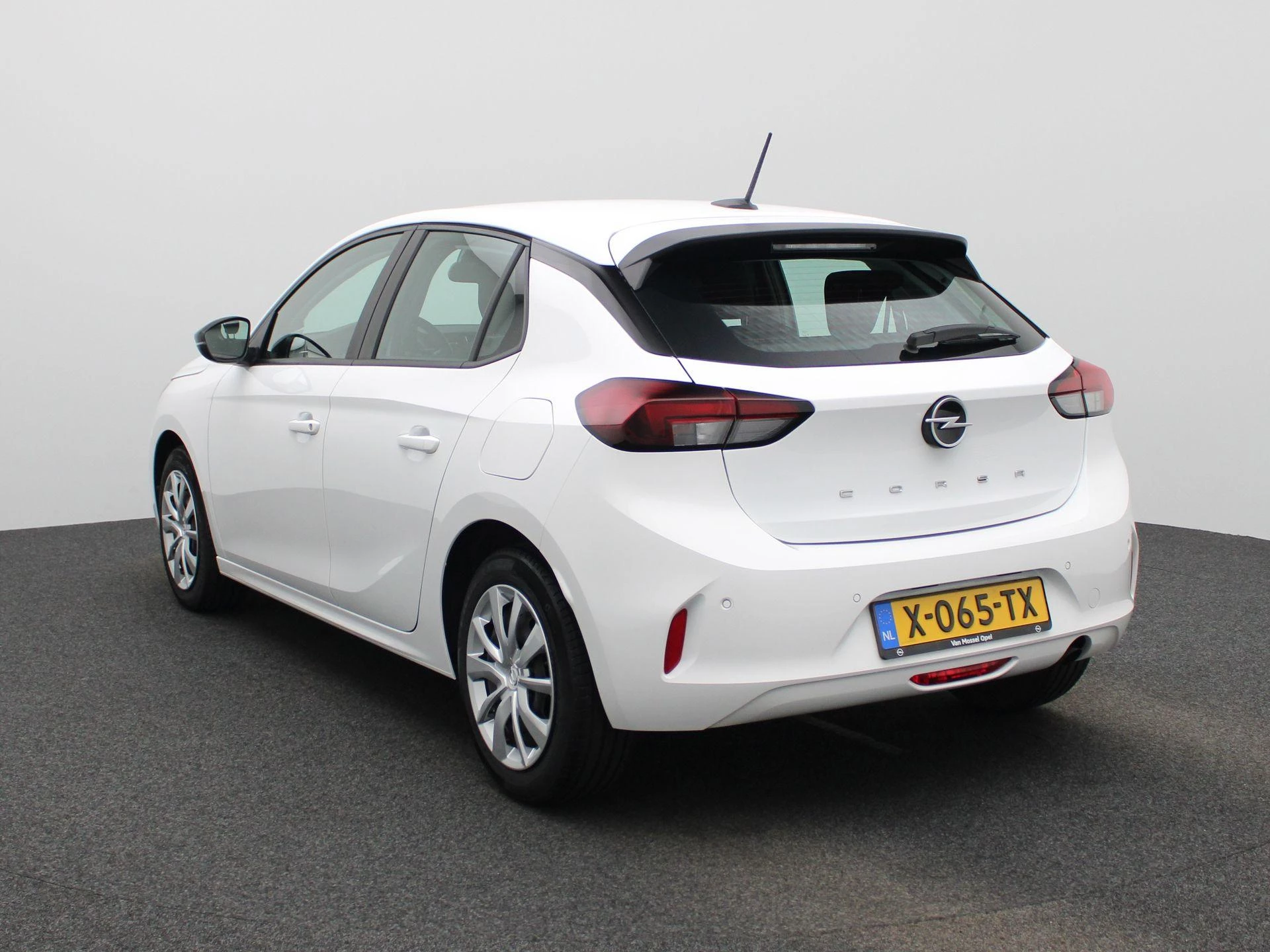 Opel-Corsa-image-1