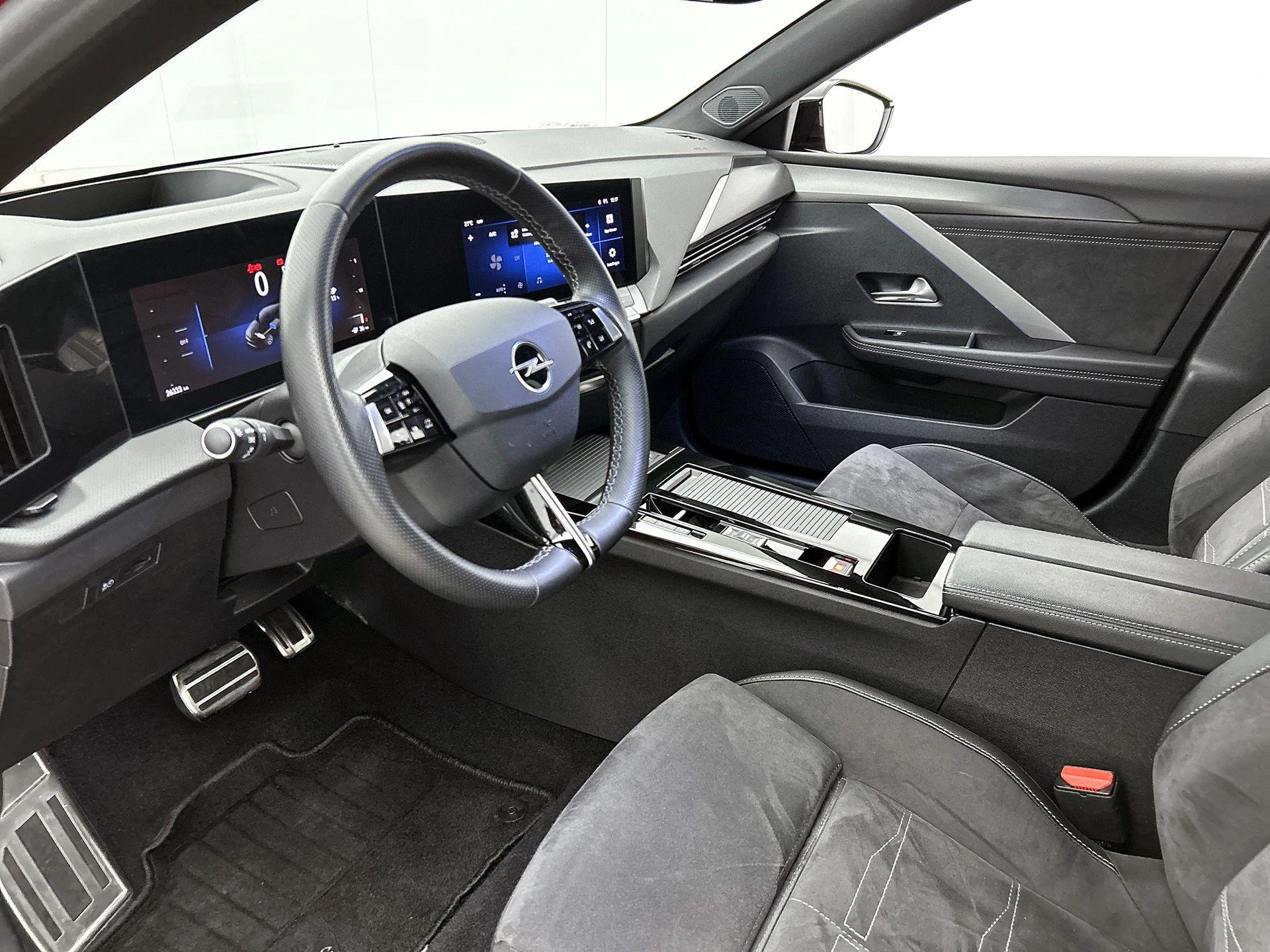 Opel-Astra-image-21