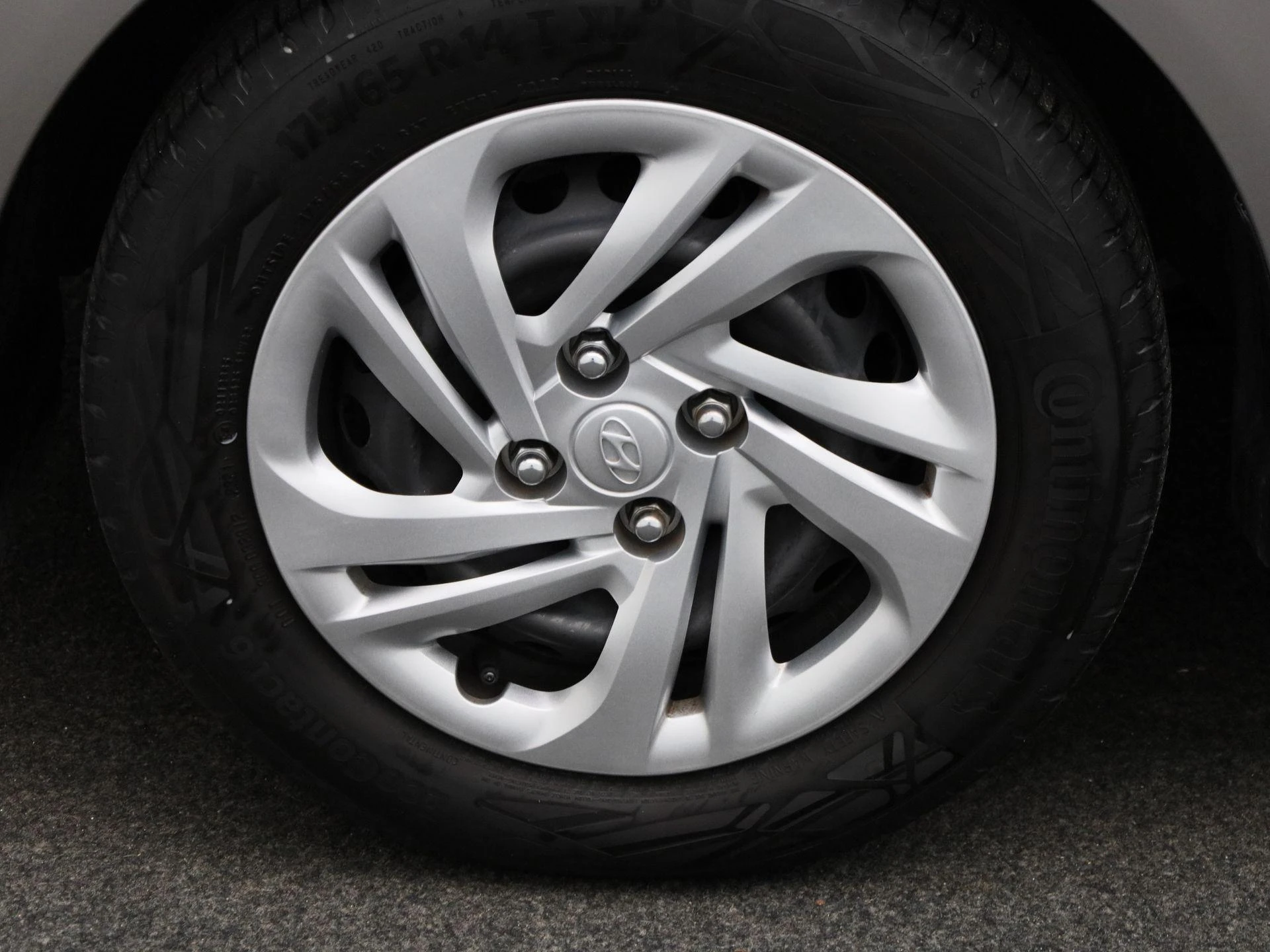 Hyundai-i10-image-12