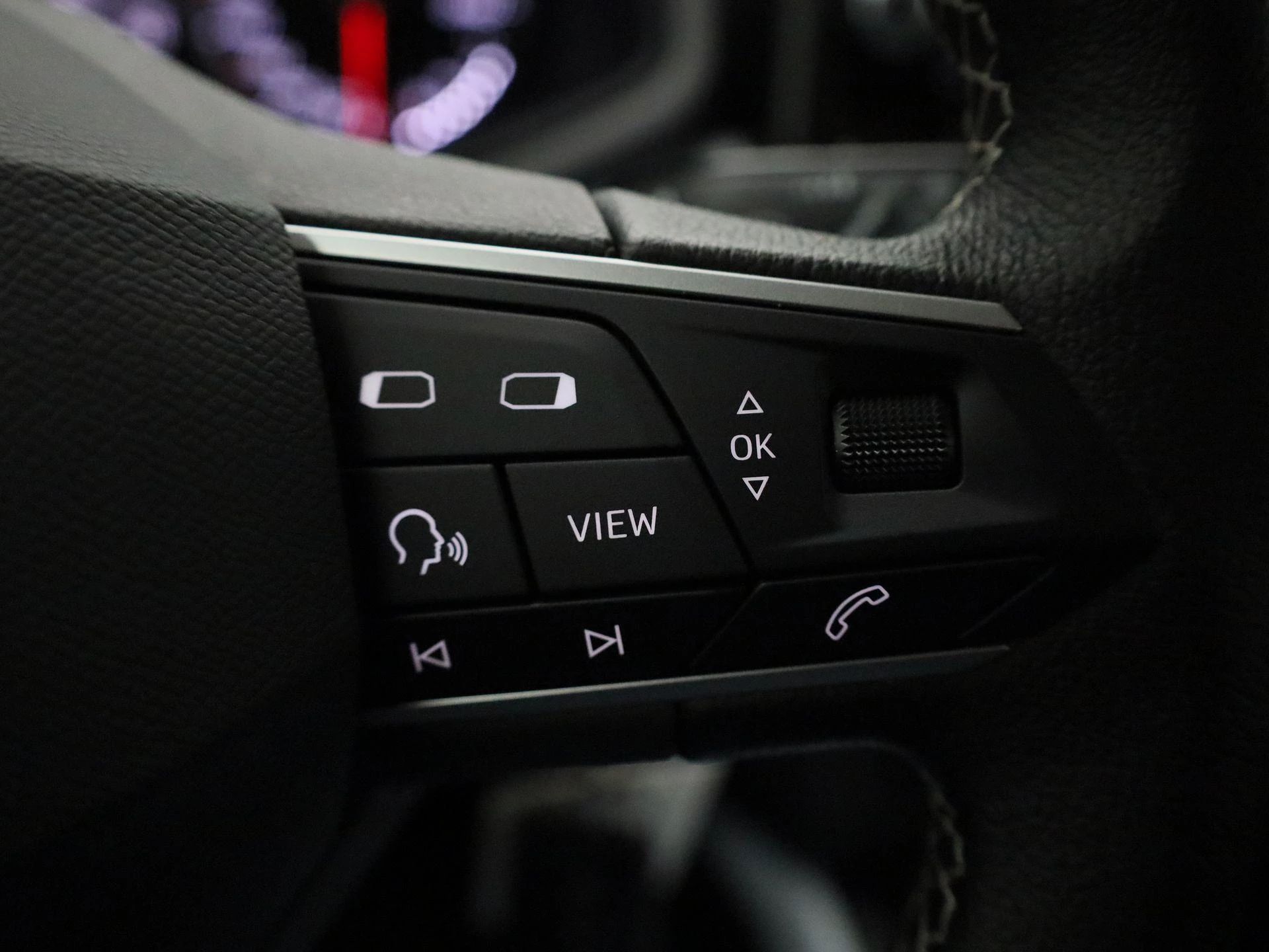 SEAT-Arona-image-15