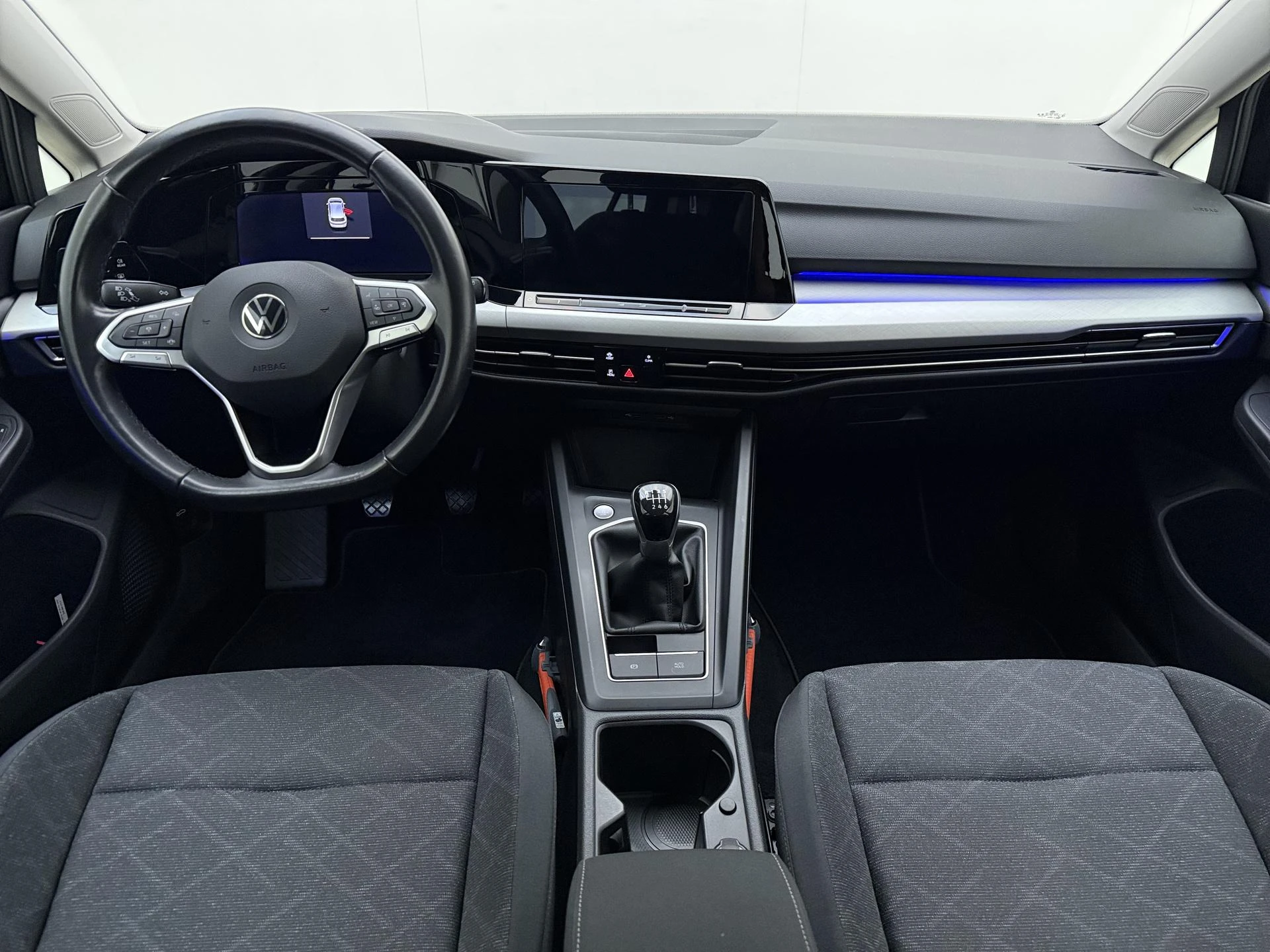 Volkswagen-Golf-image-10