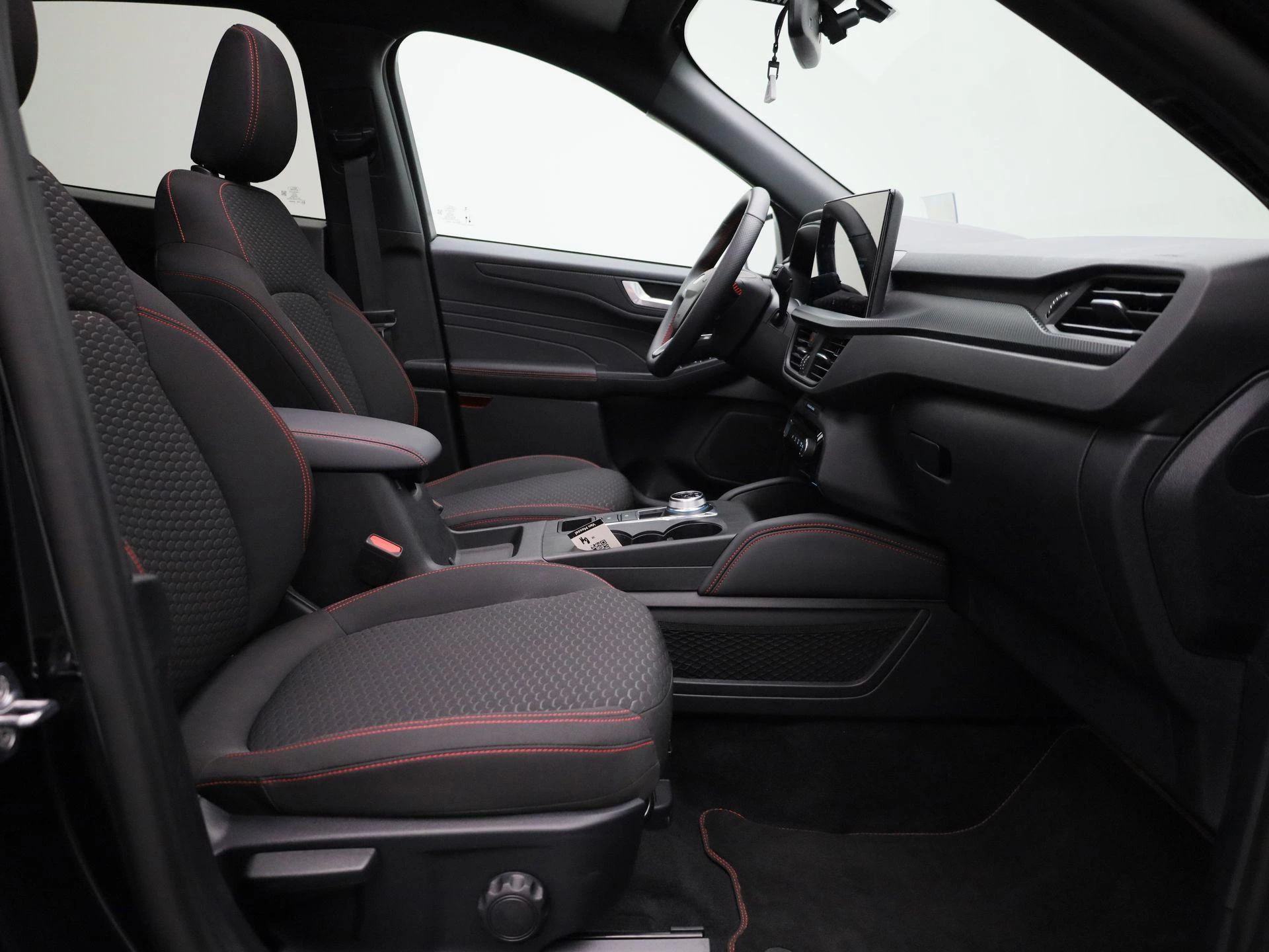 Ford-Kuga-image-35