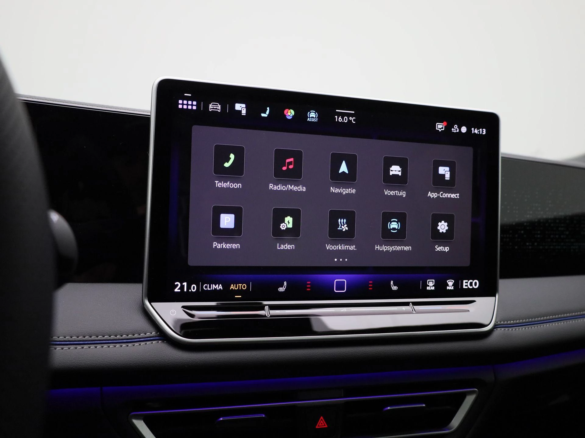 Volkswagen-Tiguan-image-29