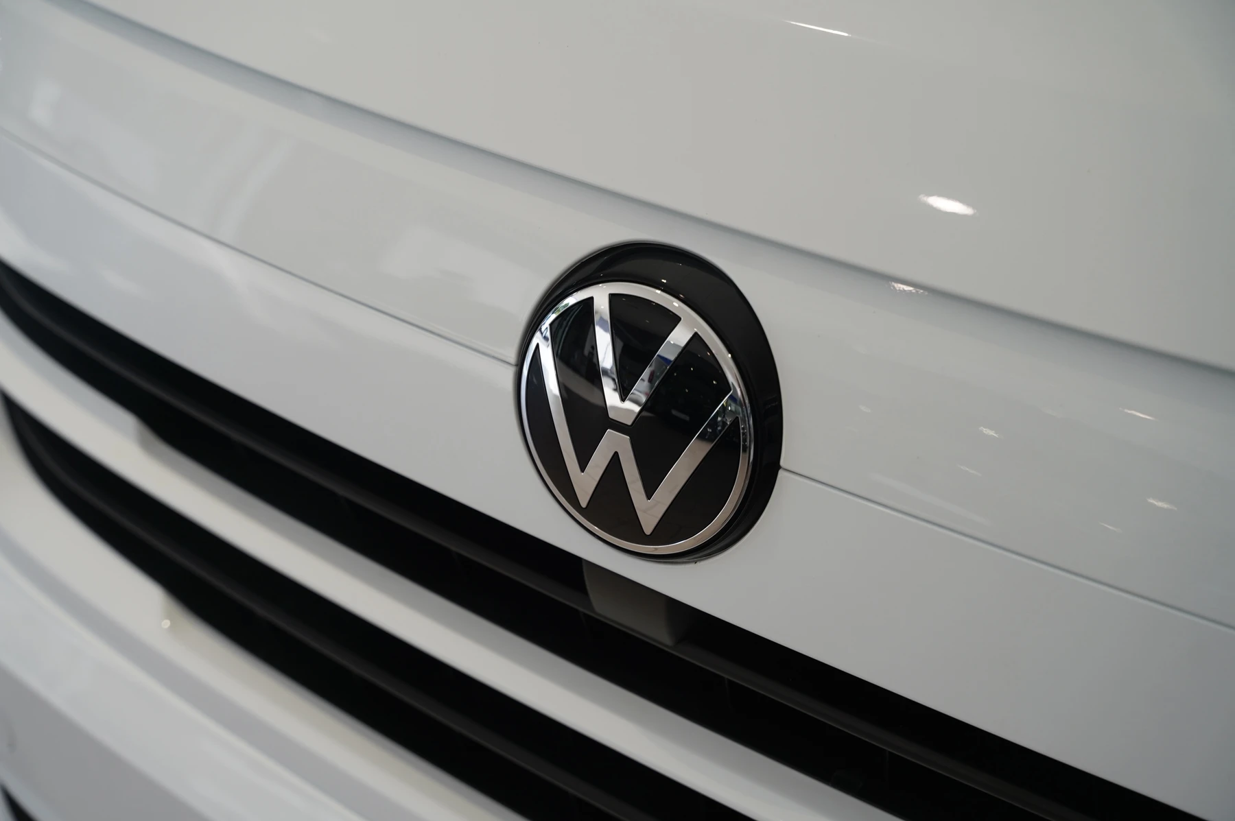 Volkswagen-Transporter-image-31