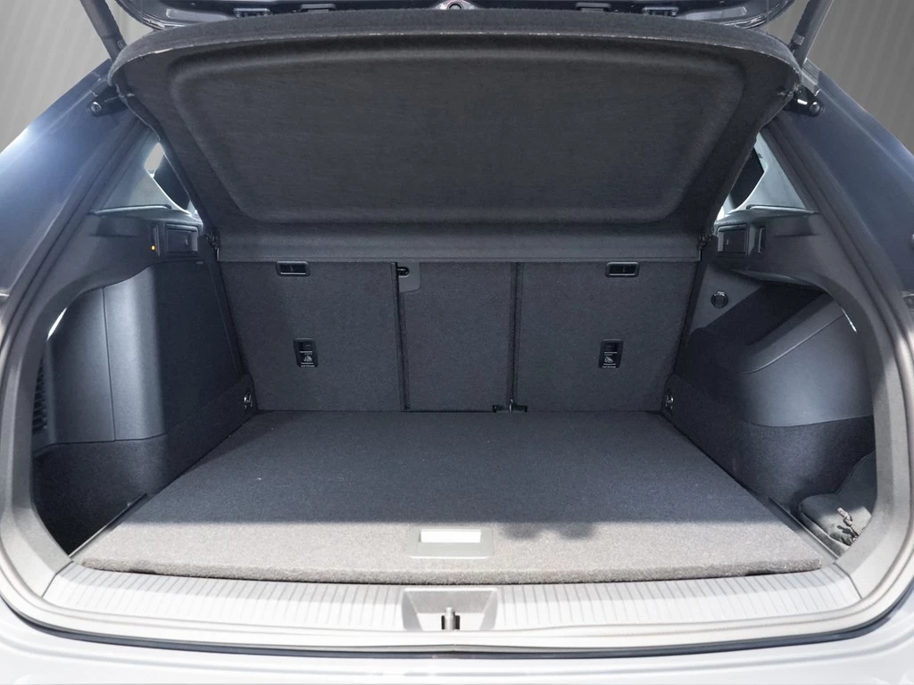 Volkswagen Tiguan 1,5 l eHybrid DSG R-Line AHK PANO NAVI