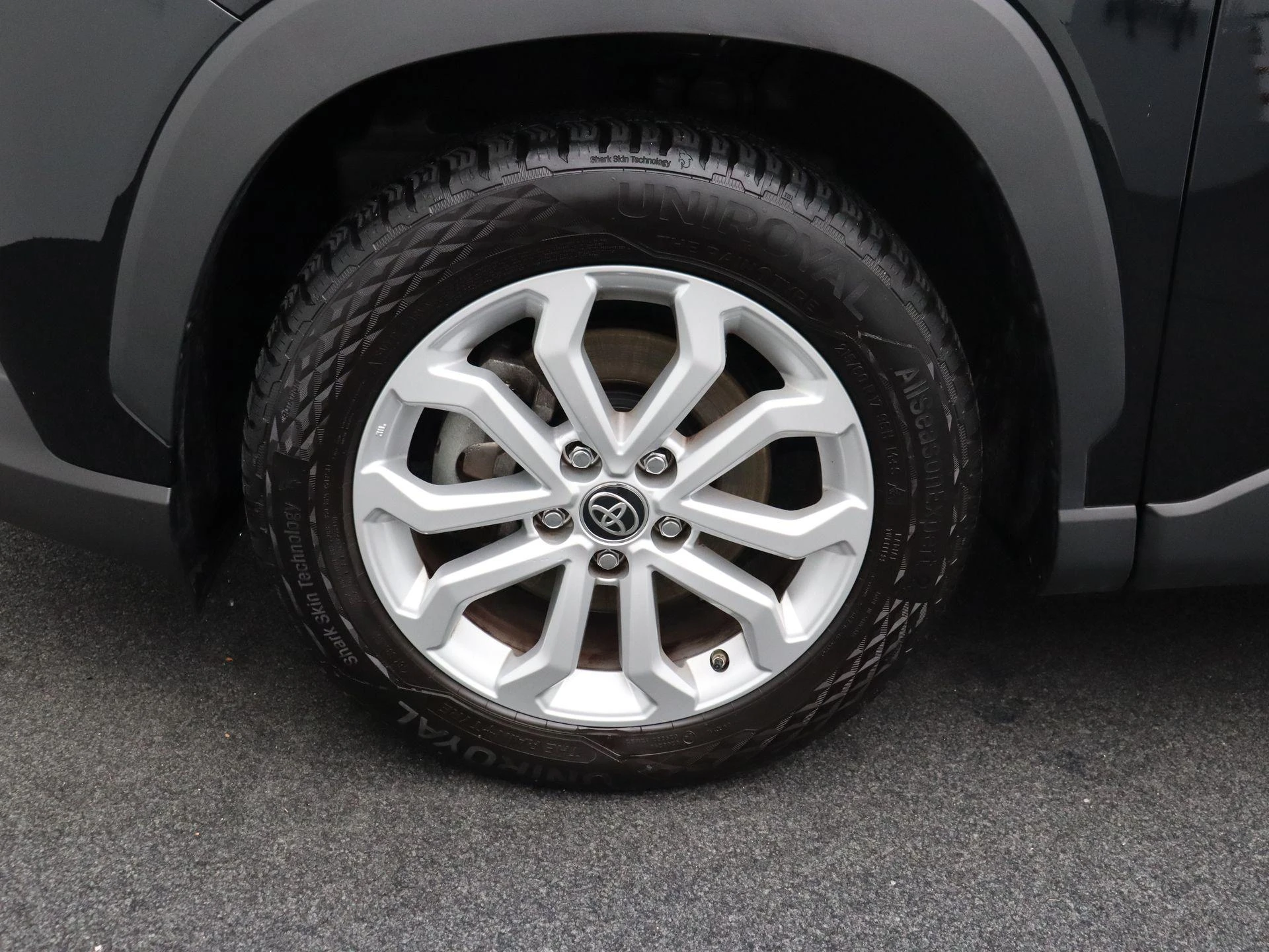 Toyota-Corolla Cross-image-8
