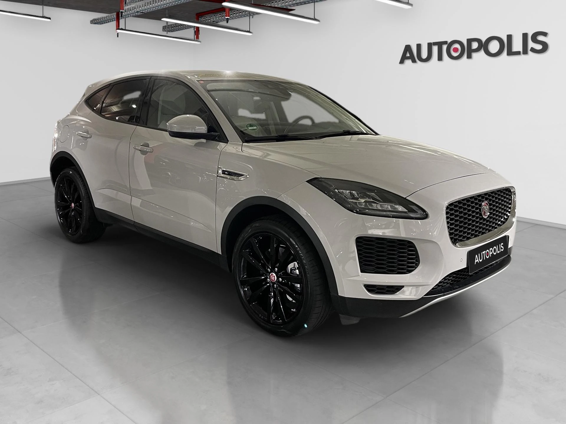 Jaguar-E-PACE-image-18