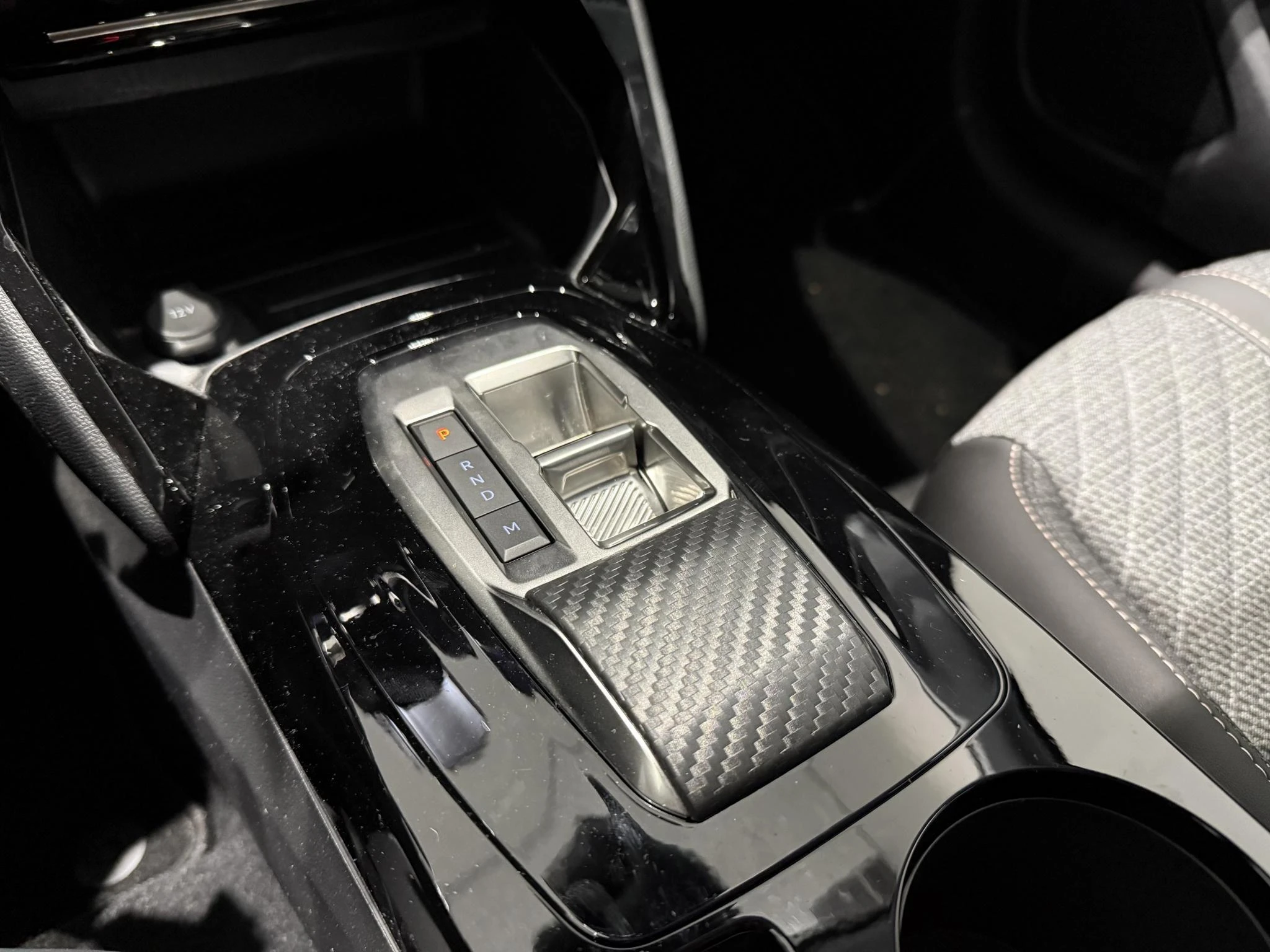 Peugeot-208-image-16