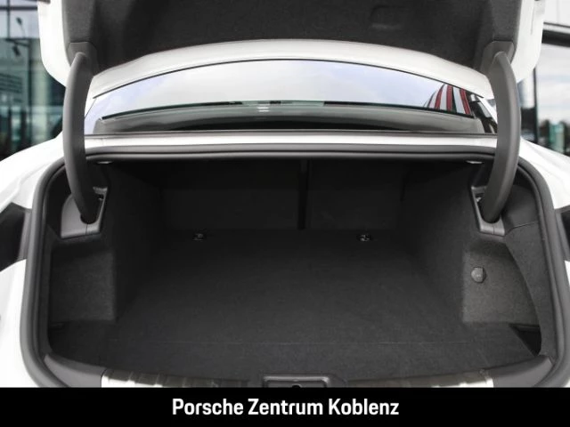 Porsche Taycan 4 Black Edition black edition