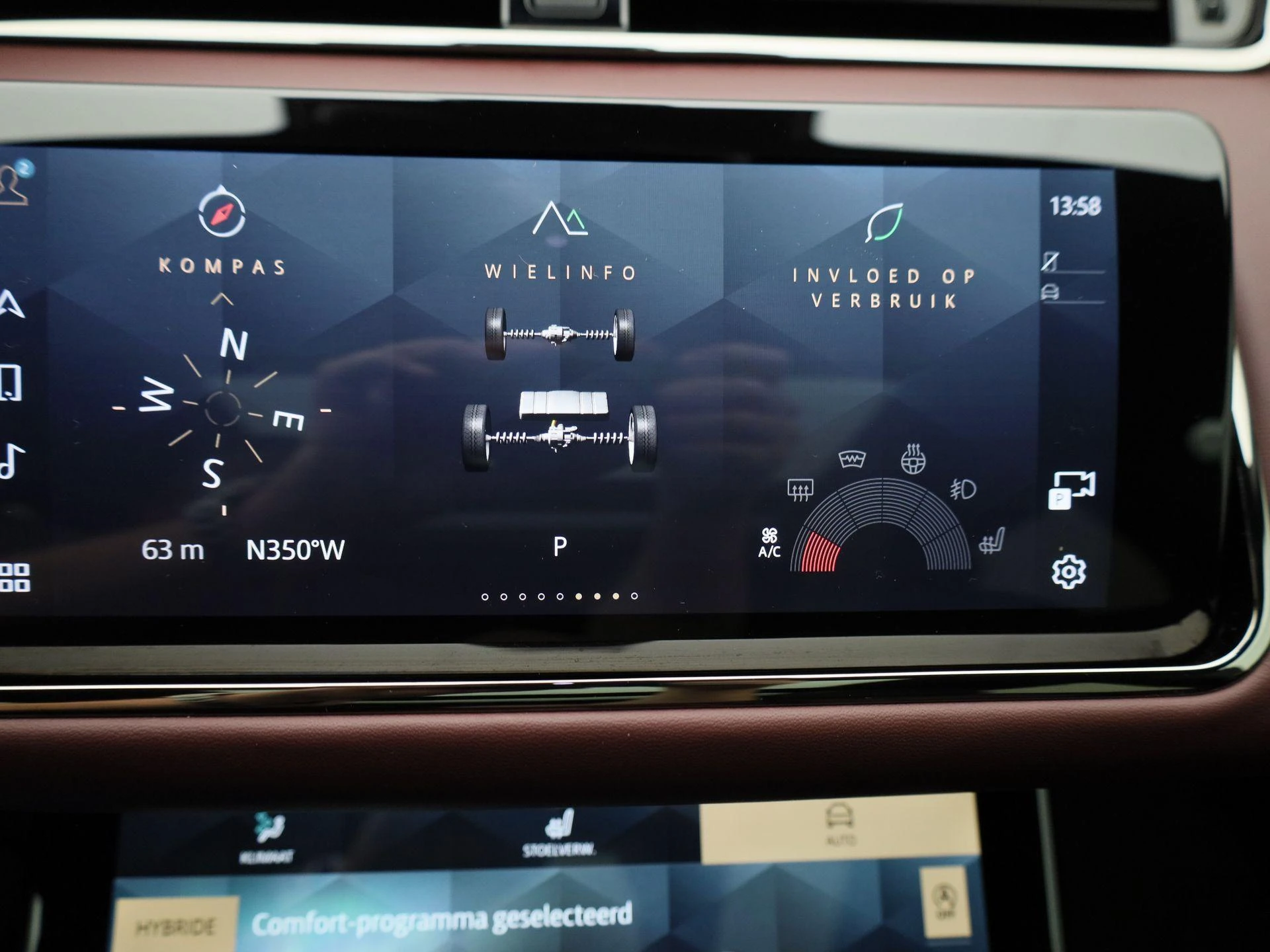 Land Rover-Range Rover Evoque-image-24