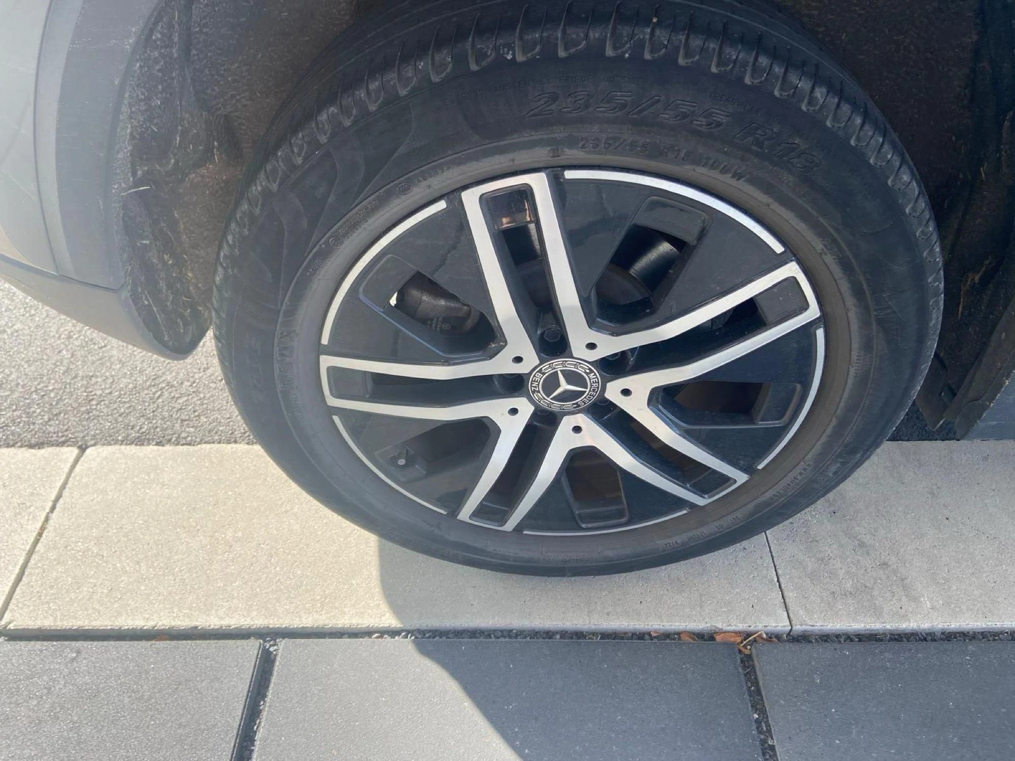 Mercedes-Benz-GLA-image-6