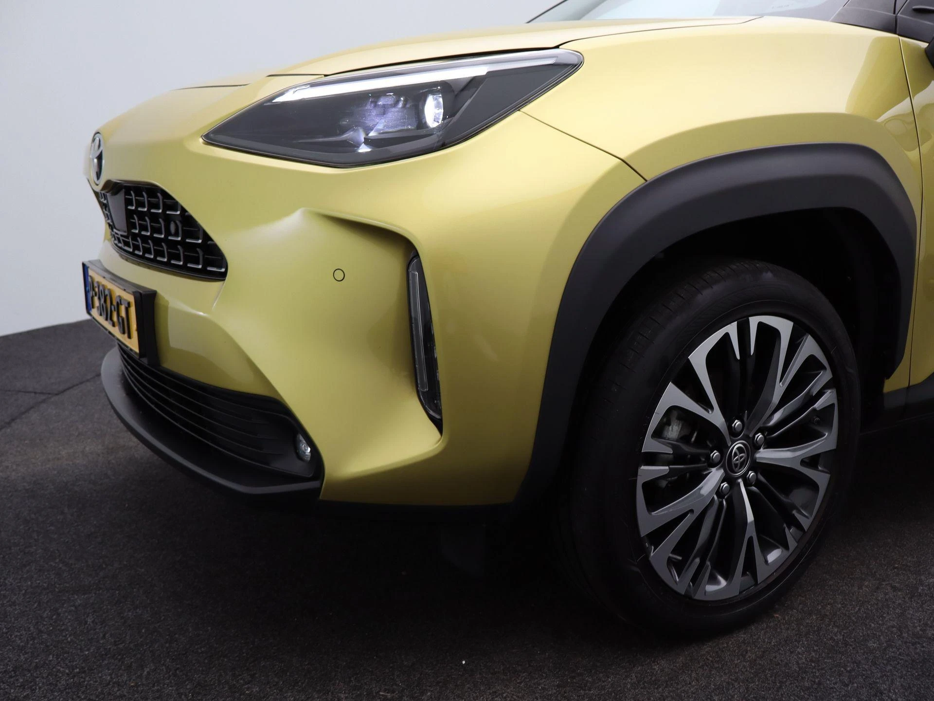 Toyota-Yaris Cross-image-28