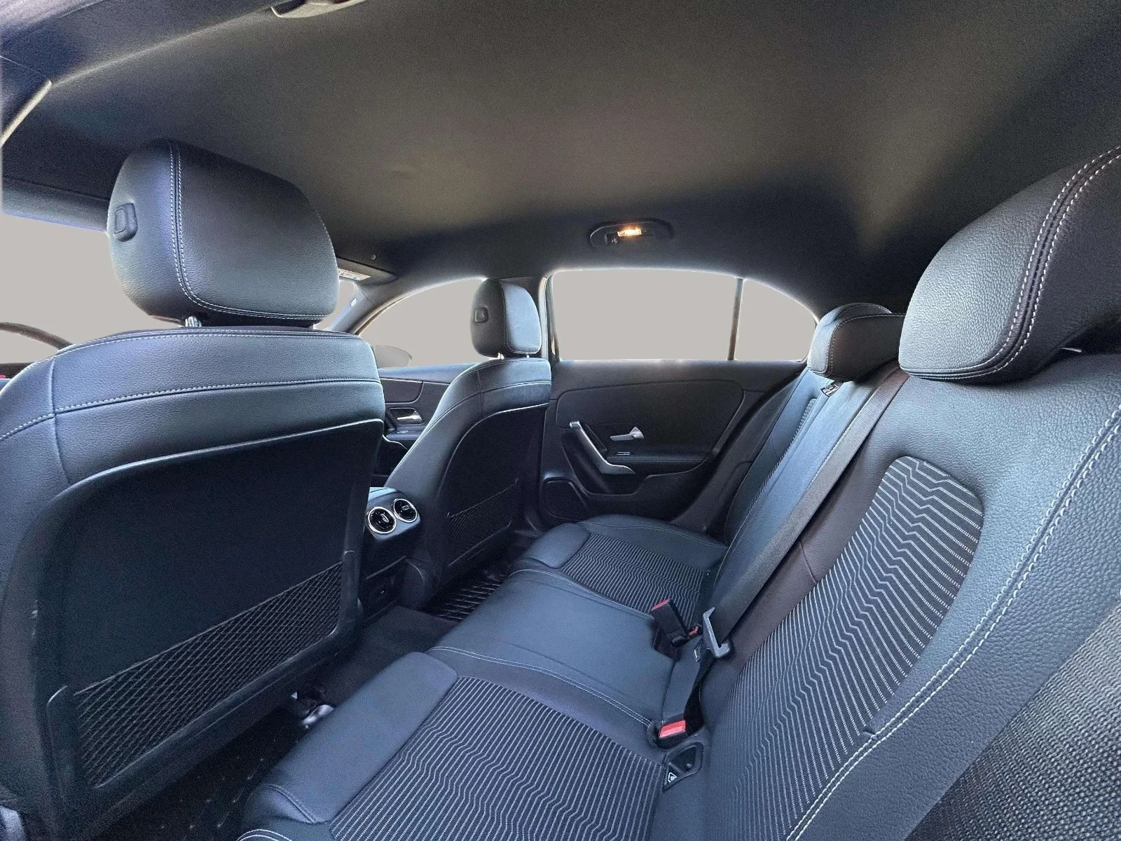 Mercedes-Benz-A-Klasse-image-14