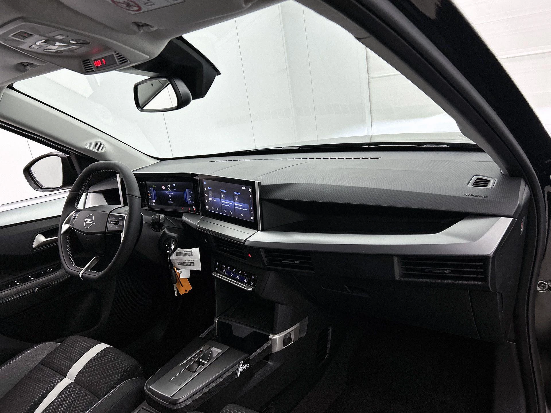 Opel-Frontera-image-16