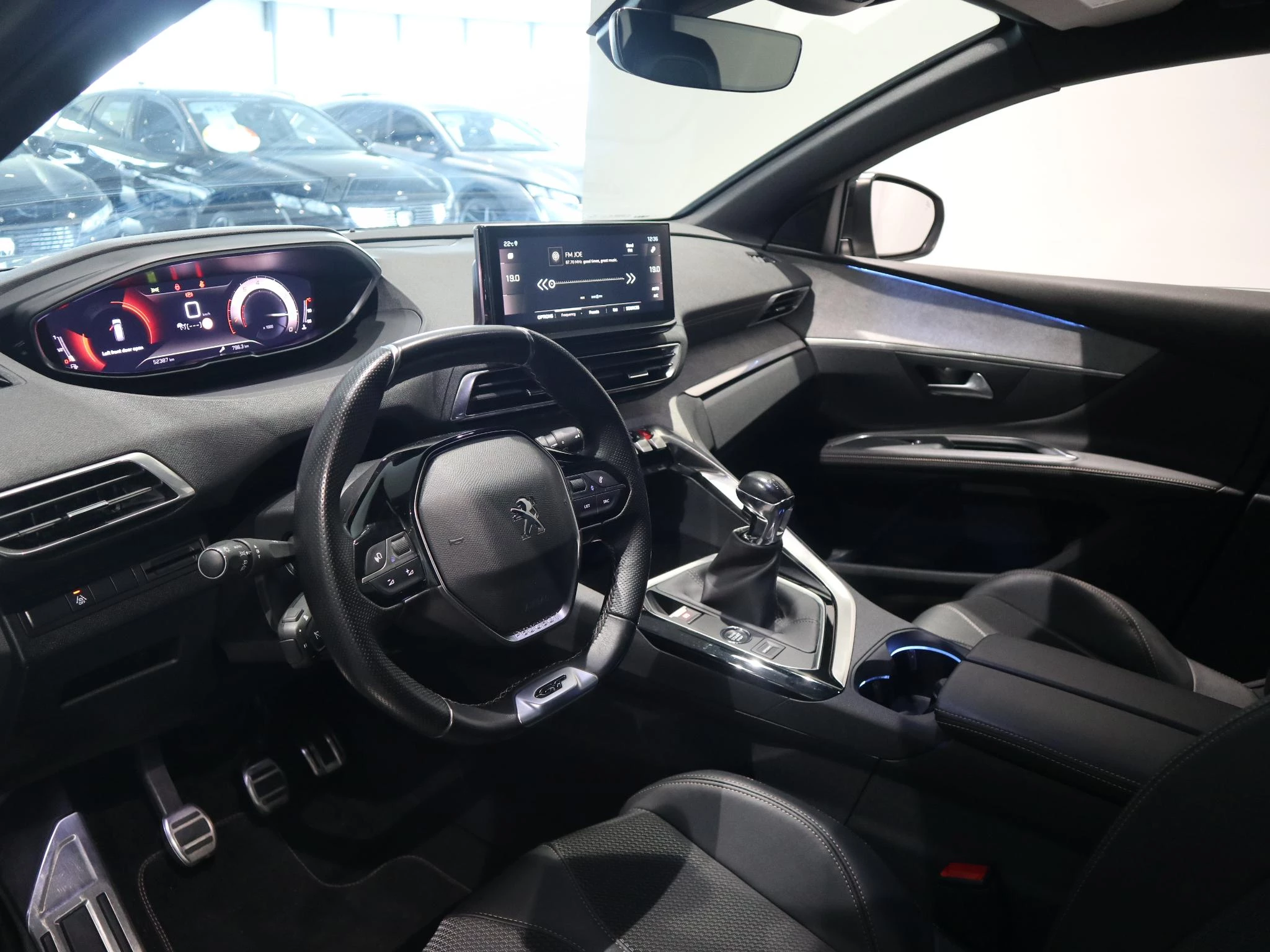 Peugeot-5008-image-7