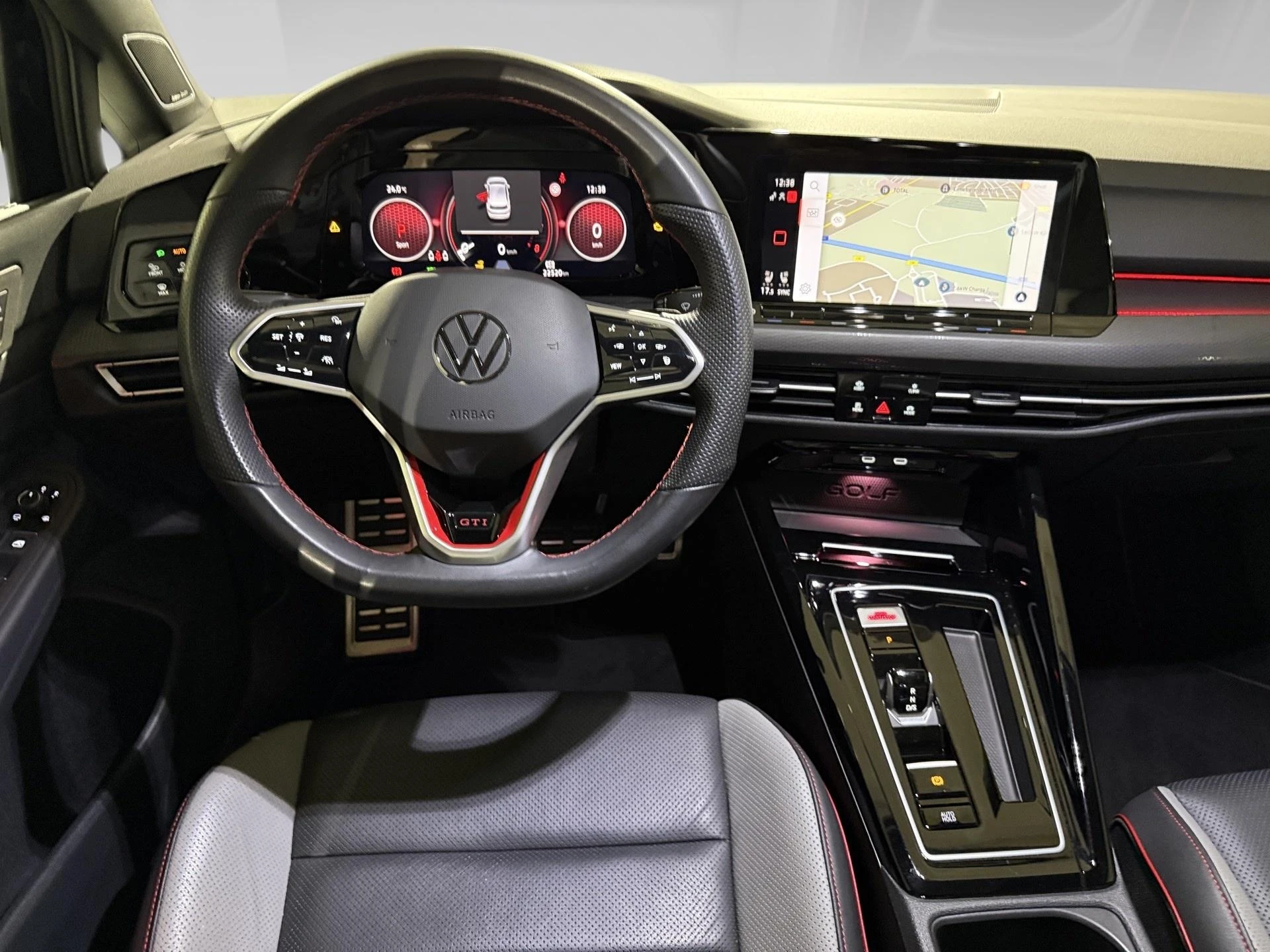 Volkswagen-Golf-image-5