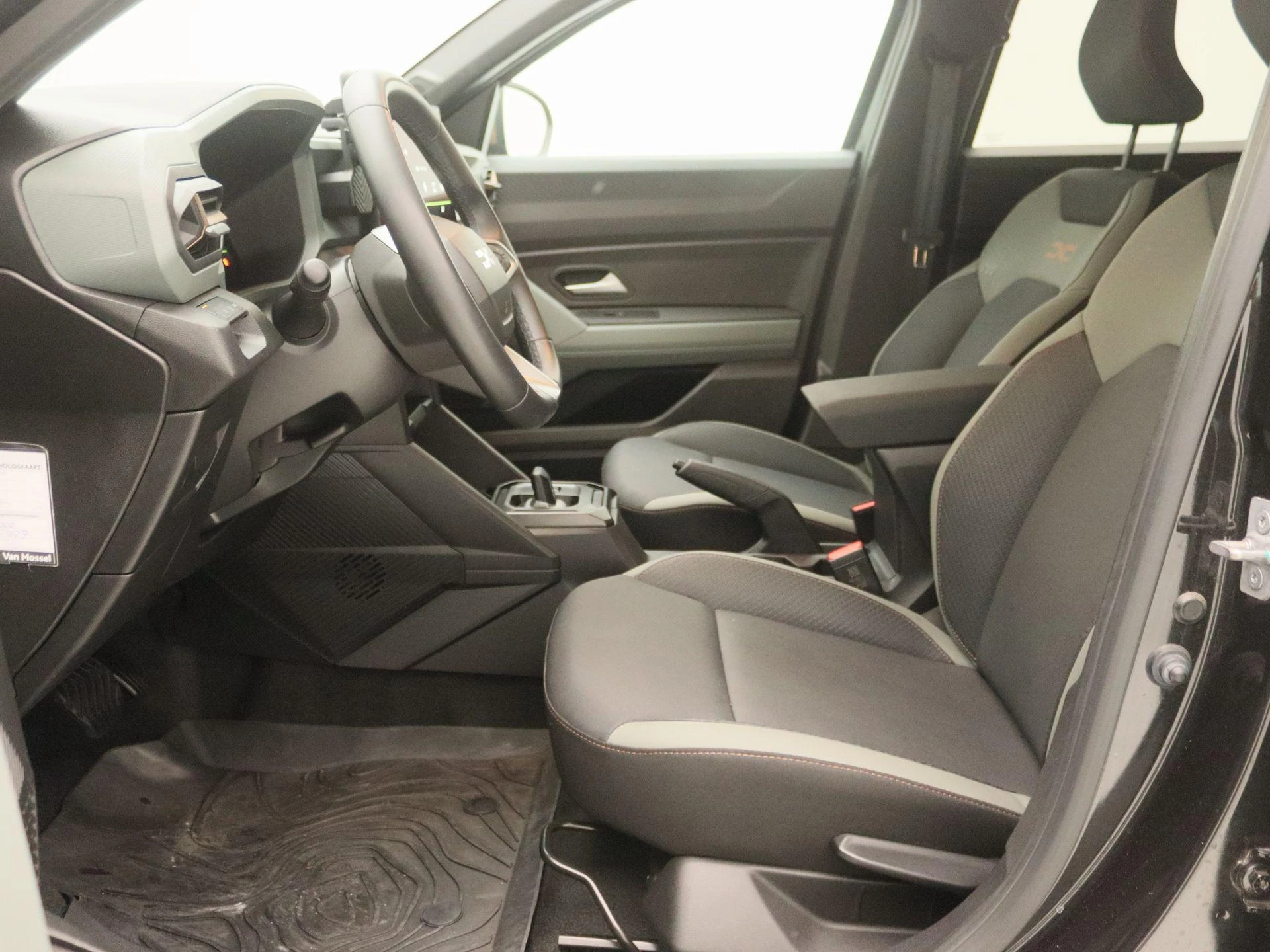 Dacia-Duster-image-11