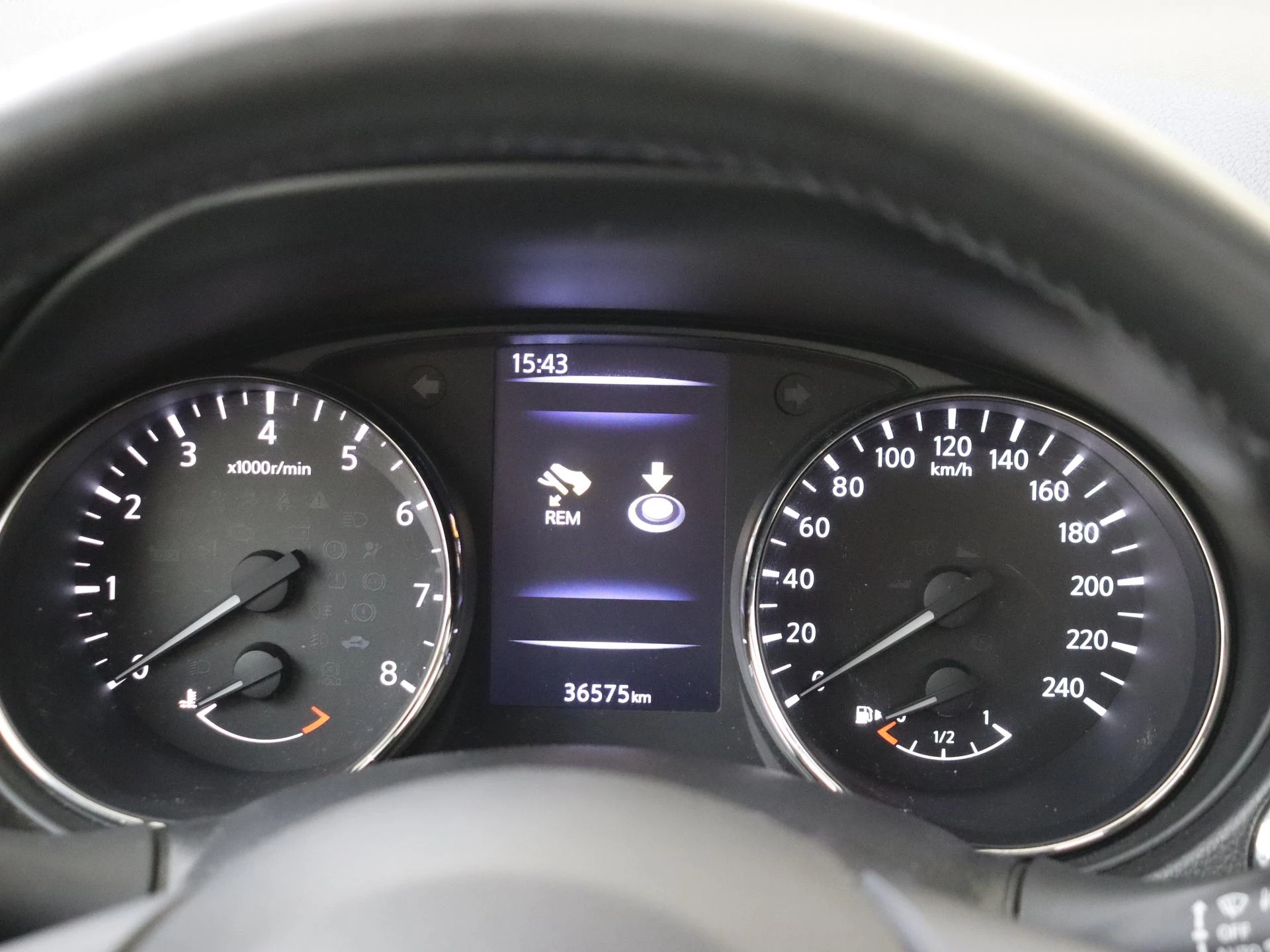 Nissan-X-Trail-image-11