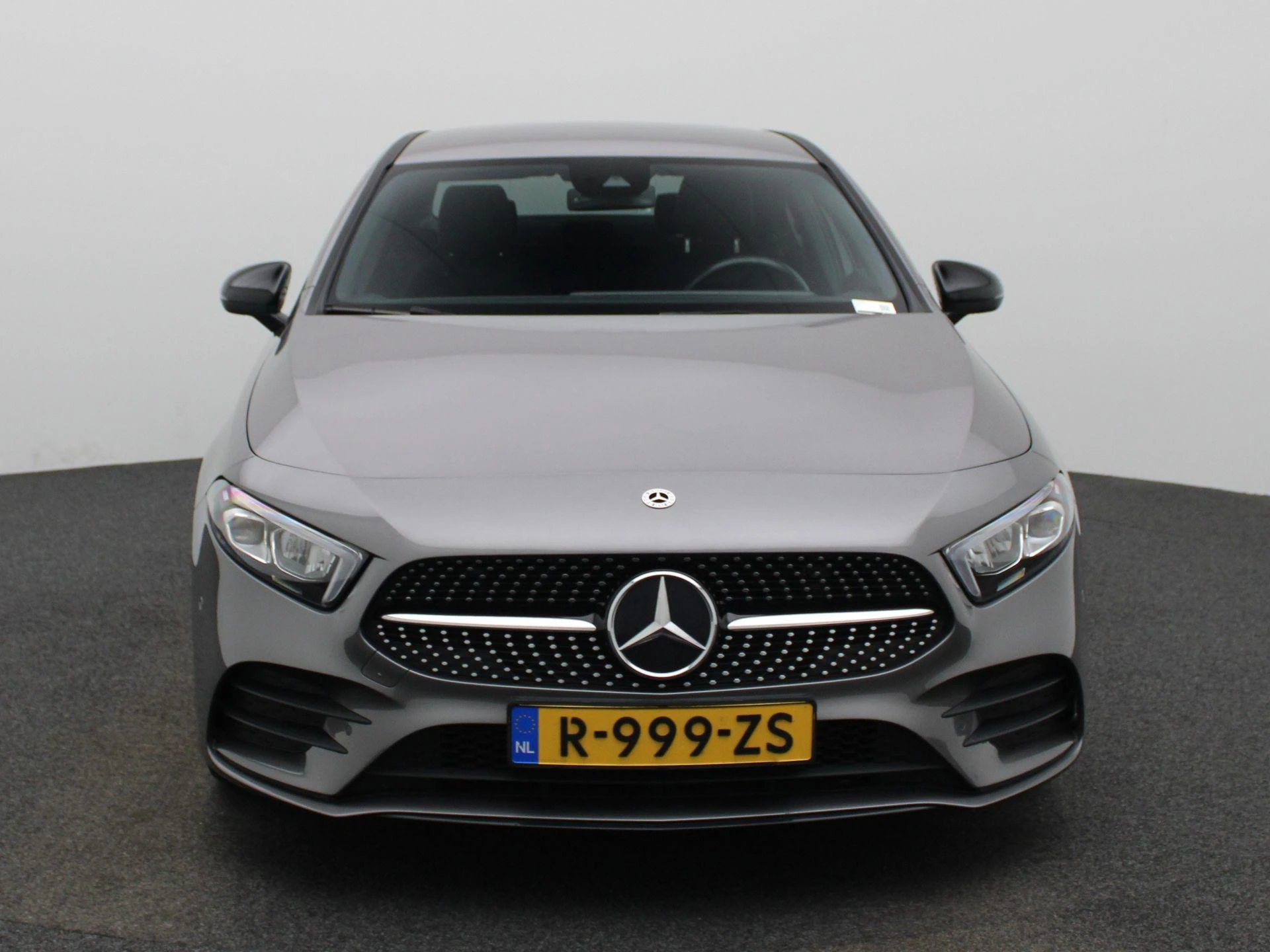 Mercedes-Benz A-Klasse Limousine 180 AMG Line