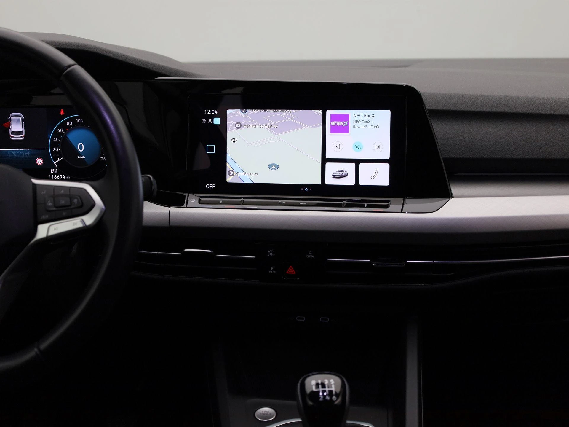 Volkswagen-Golf-image-7