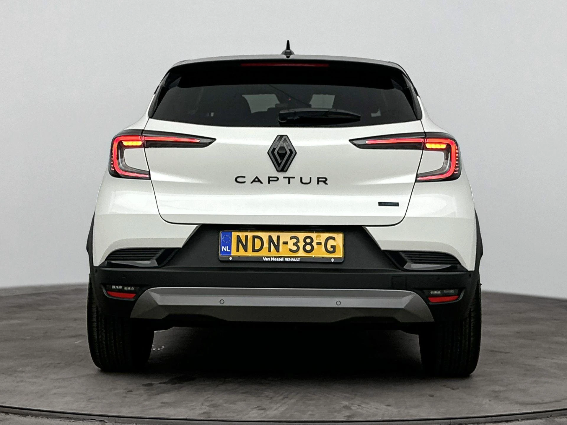 Renault-Captur-image-2