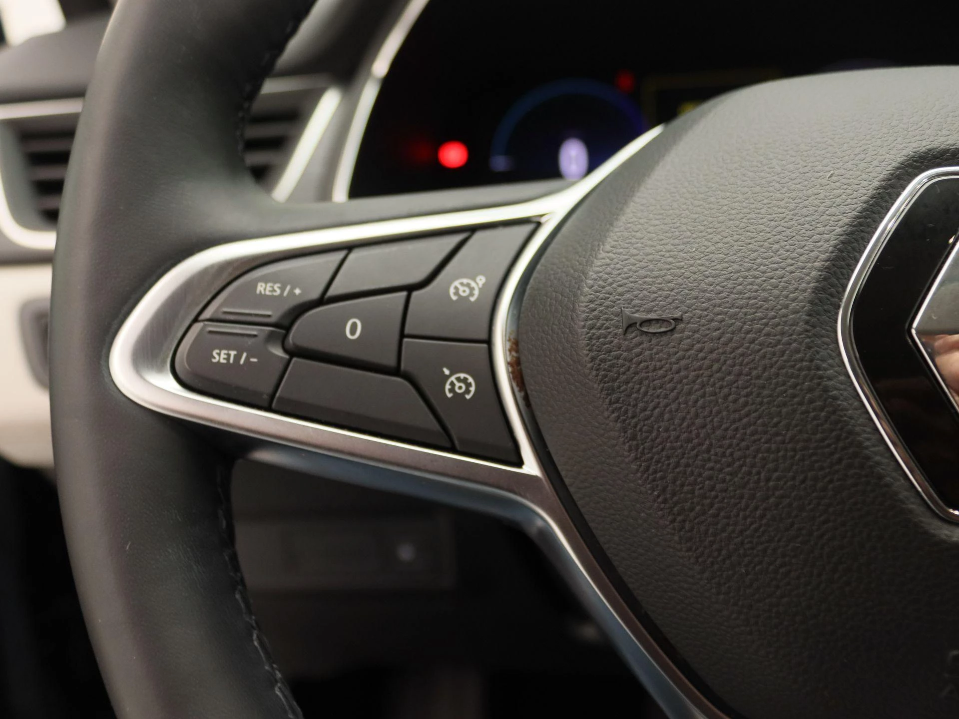 Renault Captur E-Tech Plug-in Hybrid 160 Initiale Paris