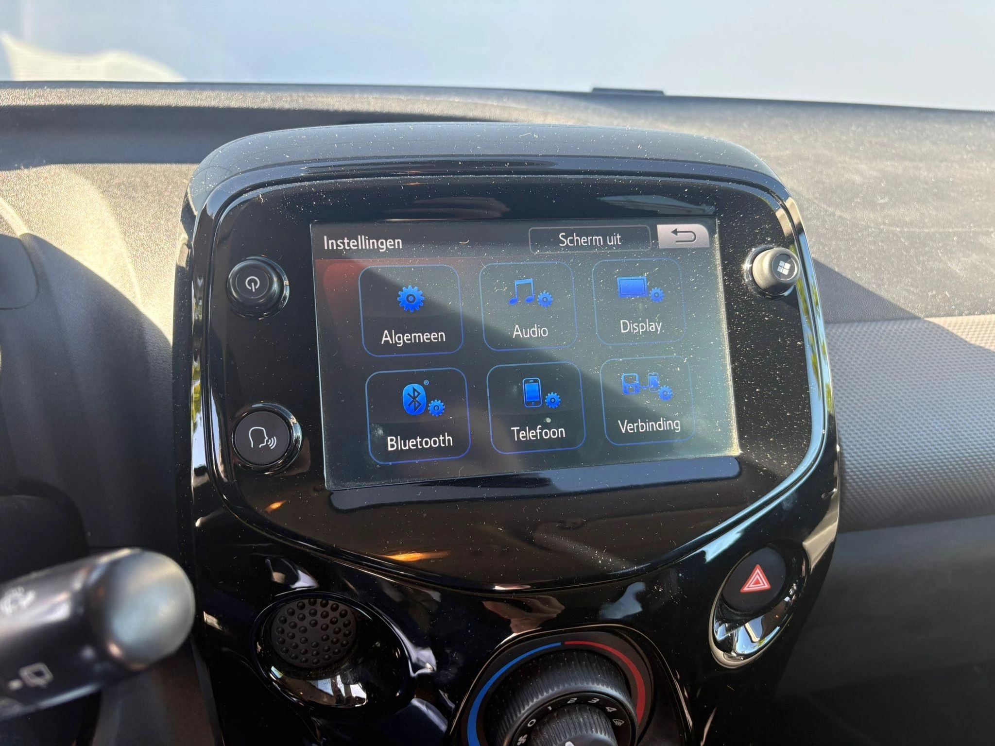 Peugeot-108-image-16