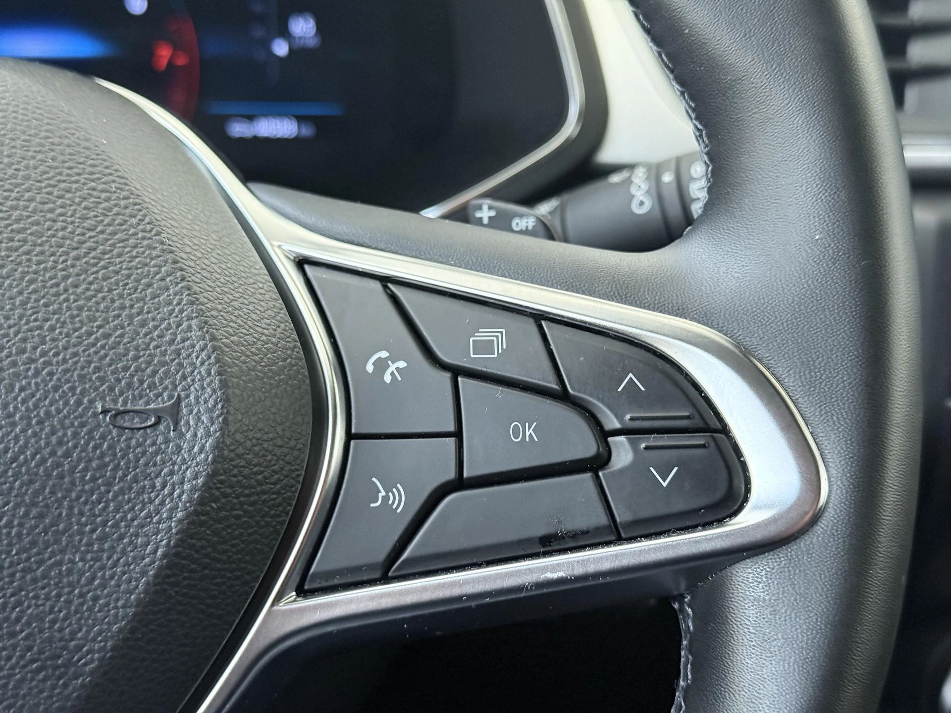 Renault-Captur-image-12