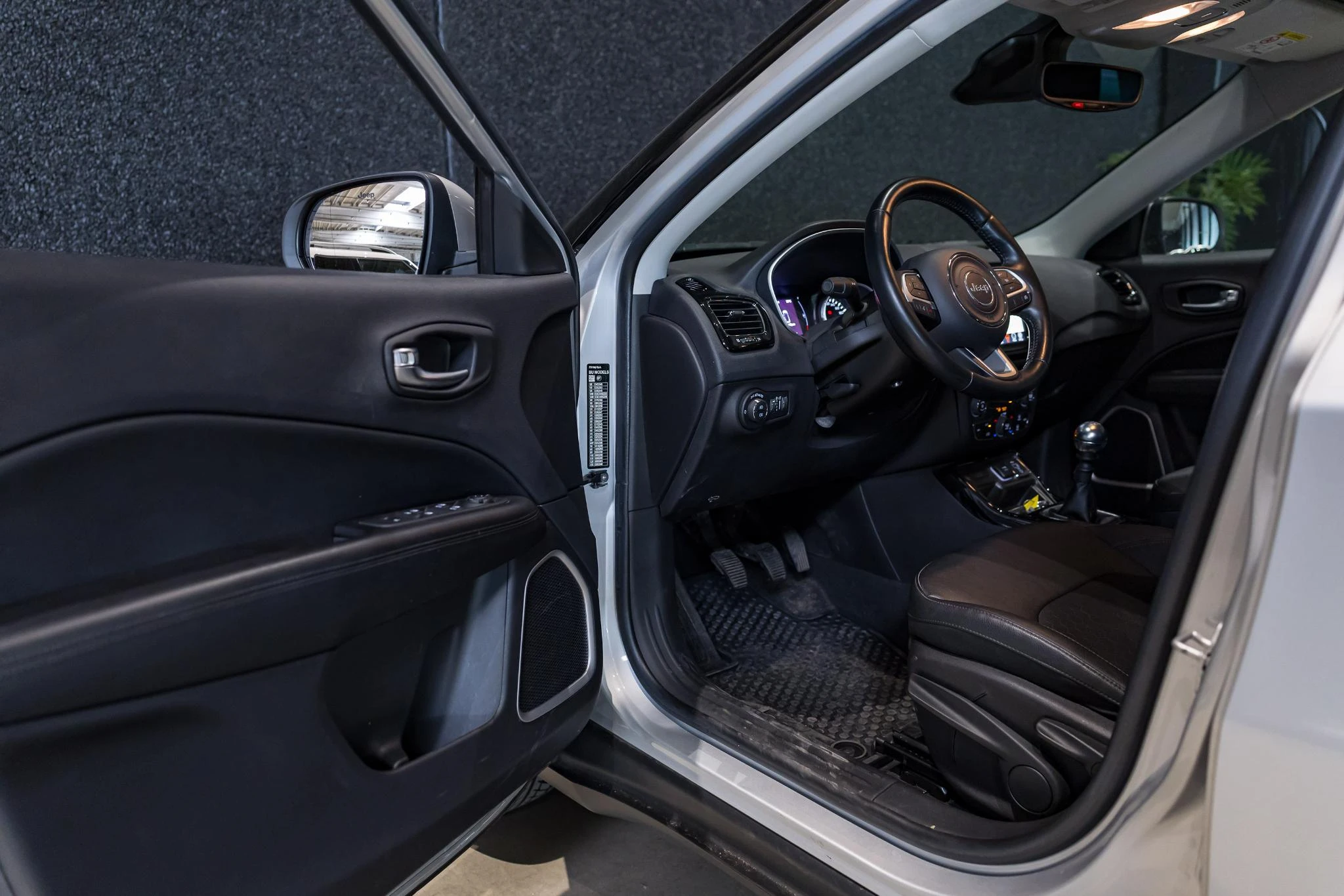 Jeep-Compass-image-16