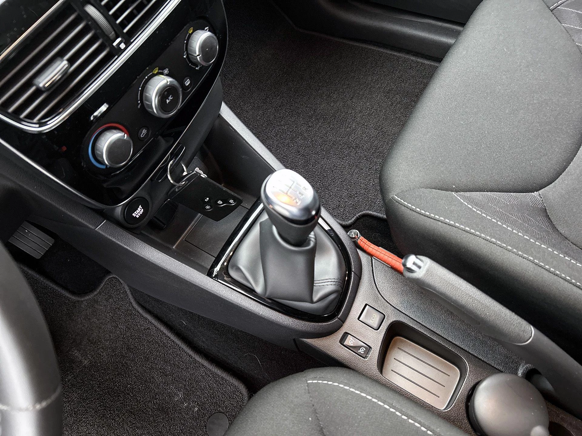 Renault-Clio-image-10