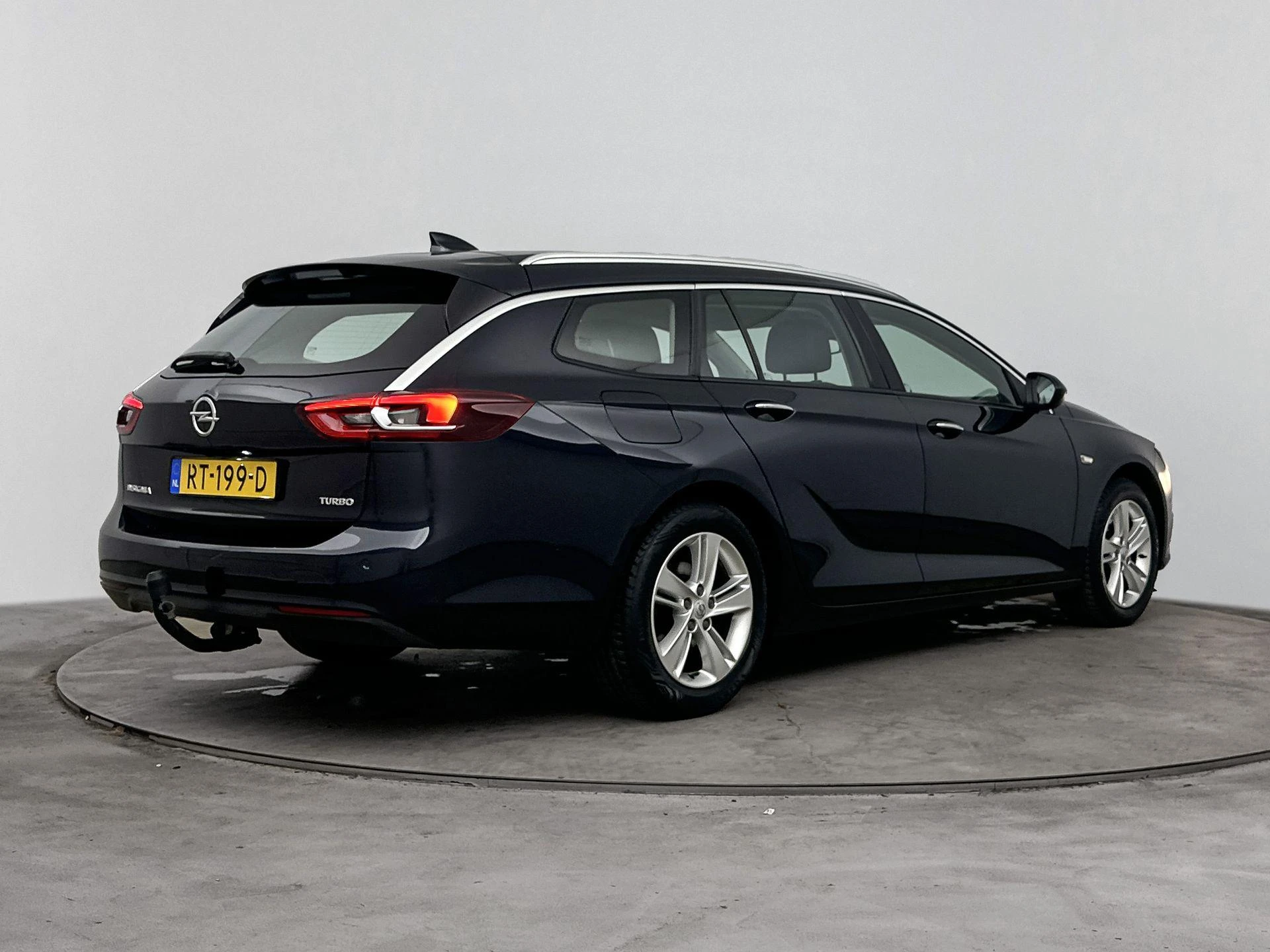 Opel-Insignia-image-3