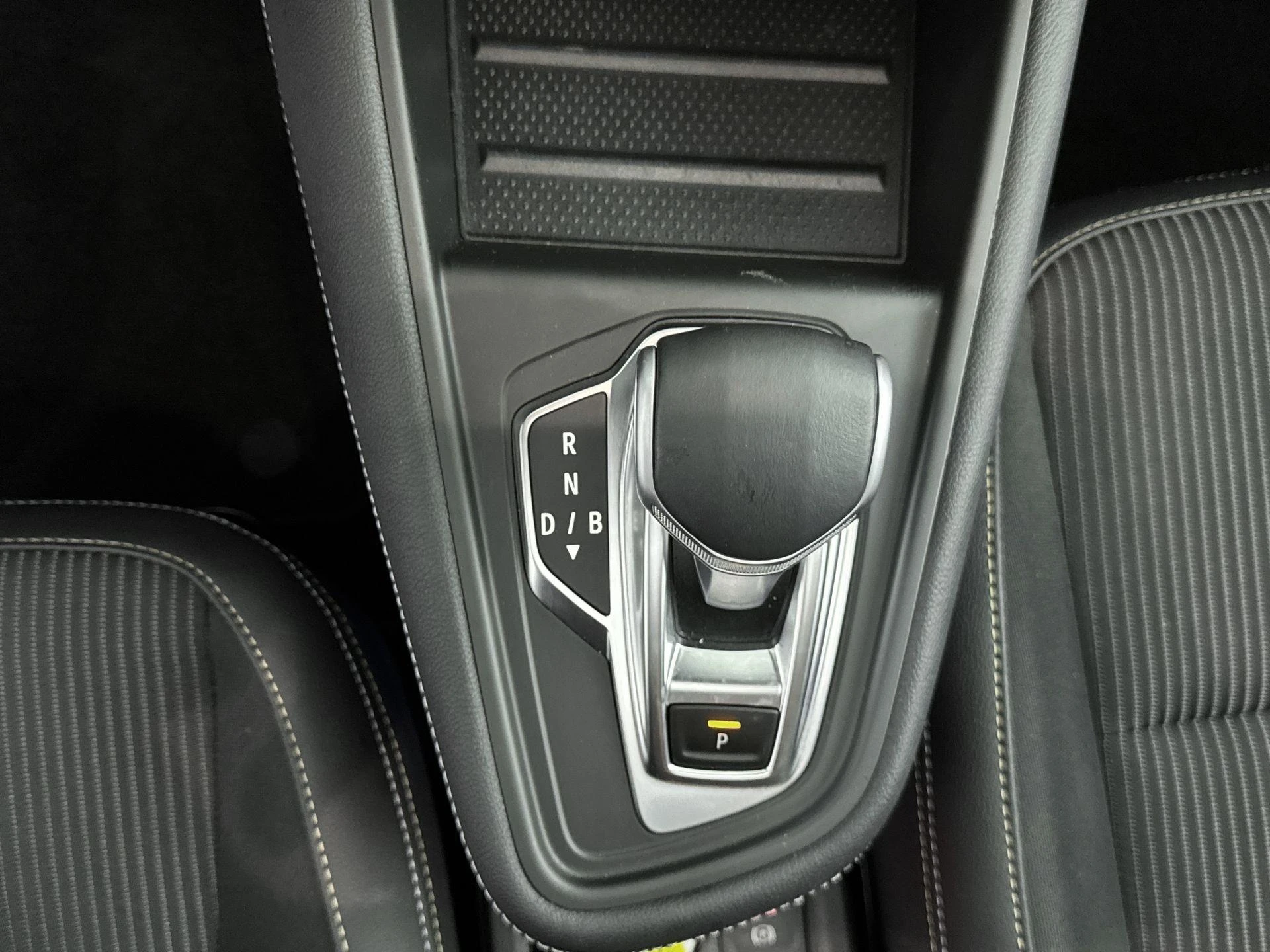 Renault-Captur-image-12