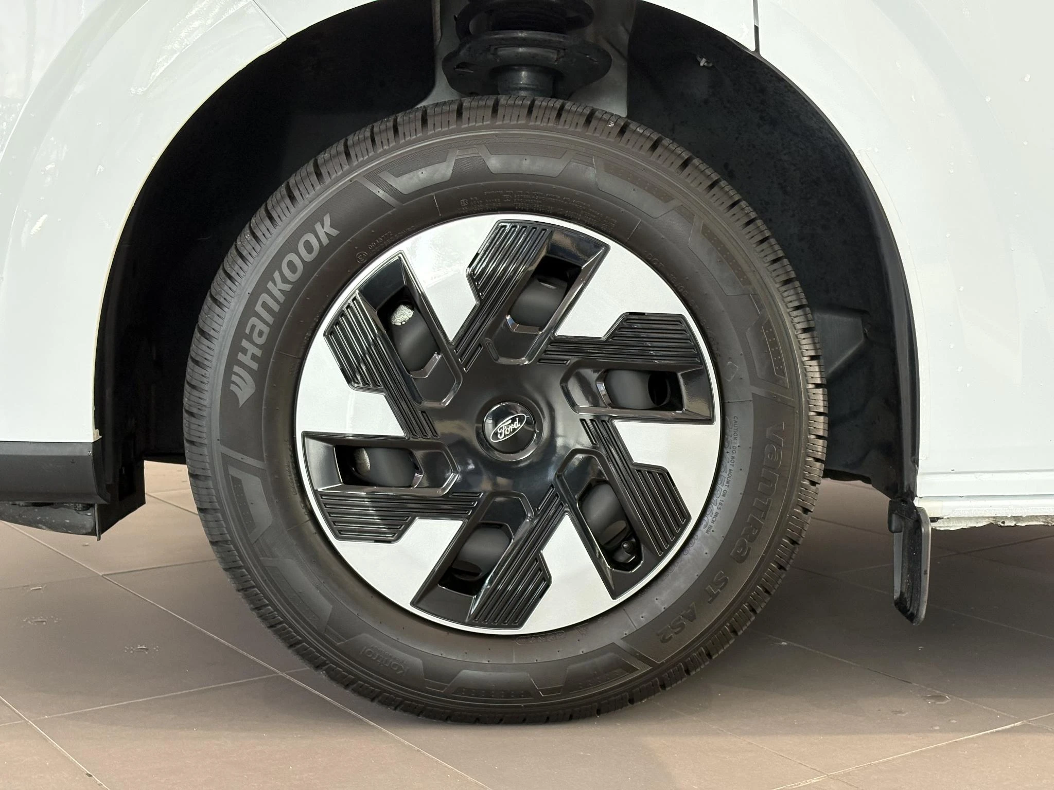 Ford-Transit Custom-image-7
