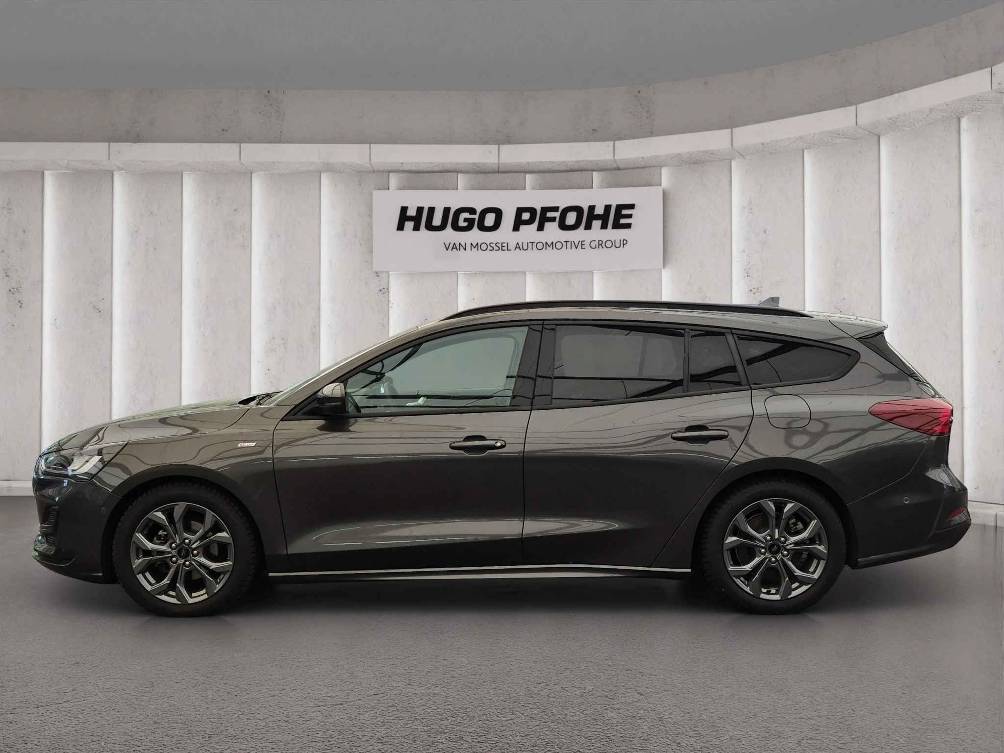Ford Focus ST-Line X Turnier Aut.*AHK*ACC*HUD*KAM*NAVI*WINTER-PKT.