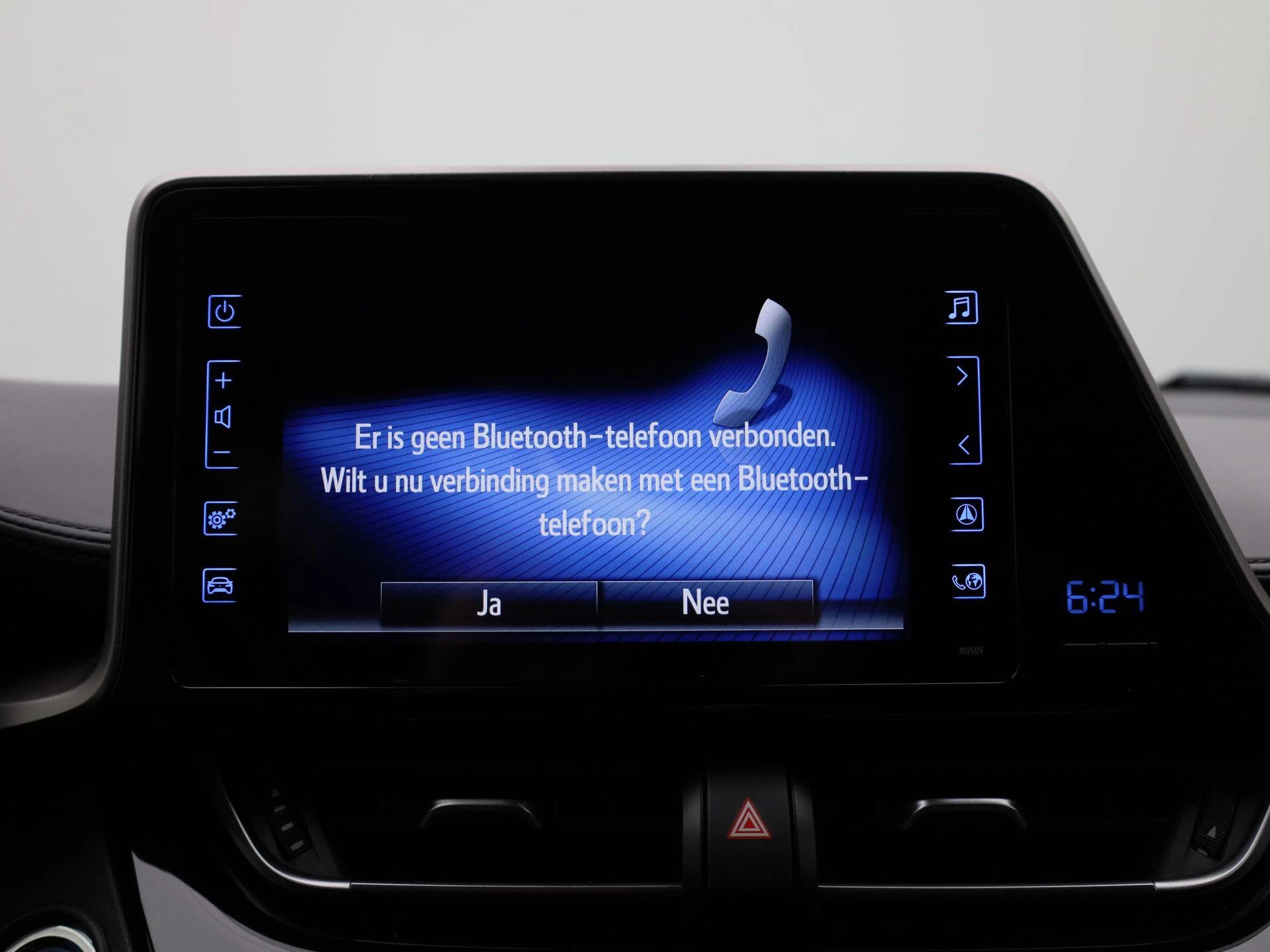 Toyota-C-HR-image-20