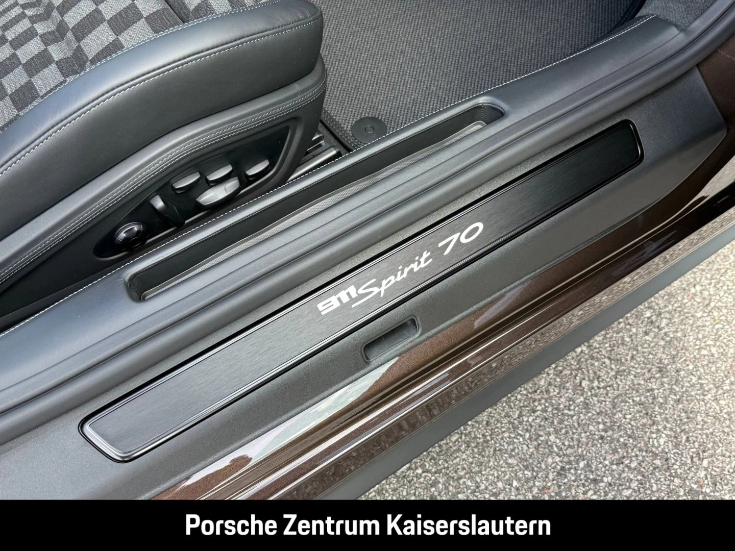 Porsche 911 992 Spirit 70 Burmester Clubleder InnoDrive spirit 70