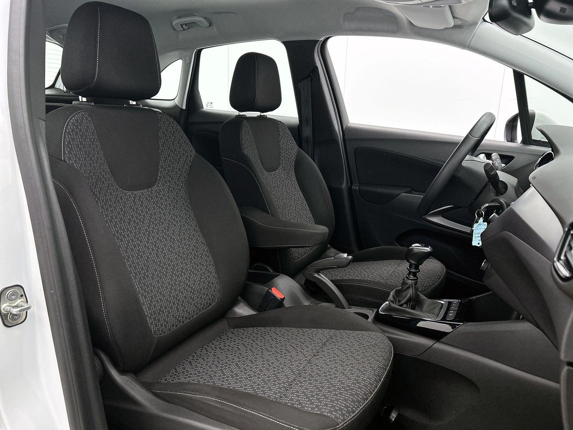 Opel-Crossland X-image-35