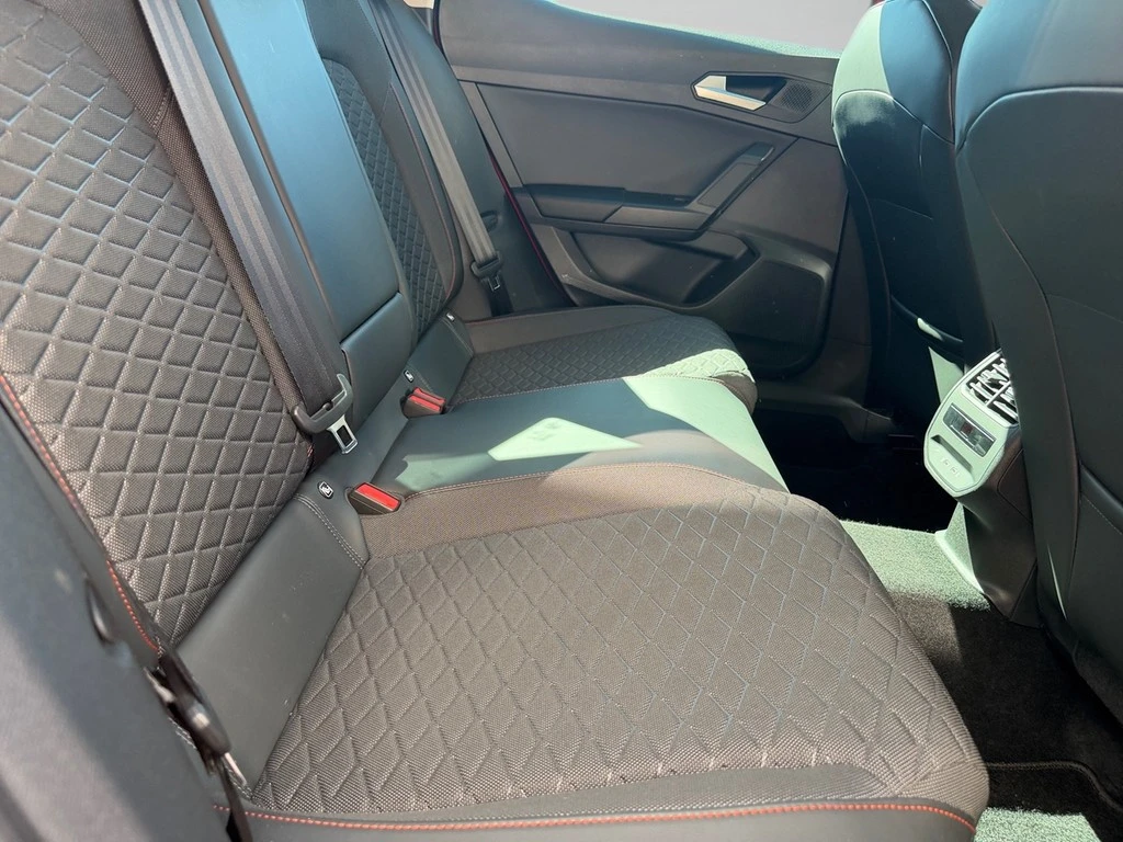 SEAT-Leon-image-10